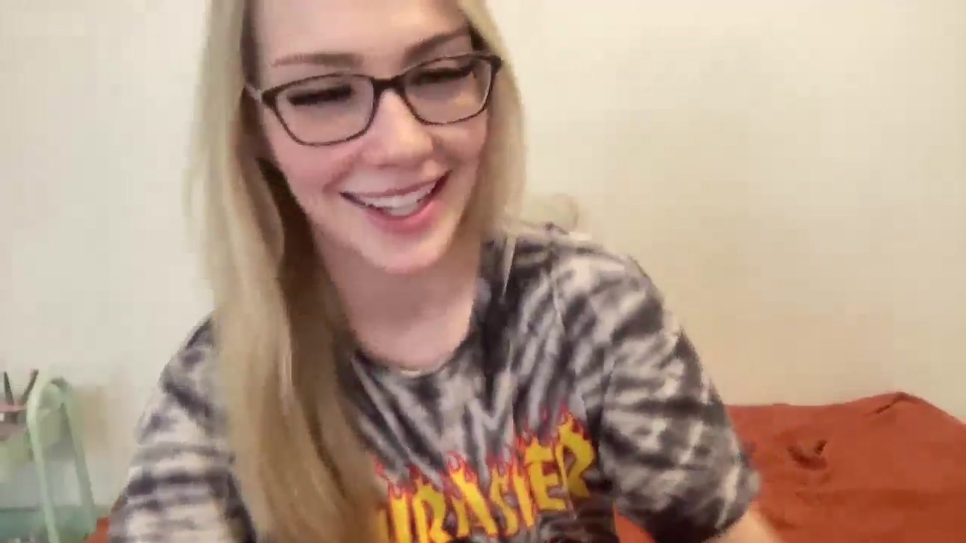 Gallery image thumbnail from AshleyMarina's myfreecams stream on, 01/01/2026, 18:07 image 2 of 20