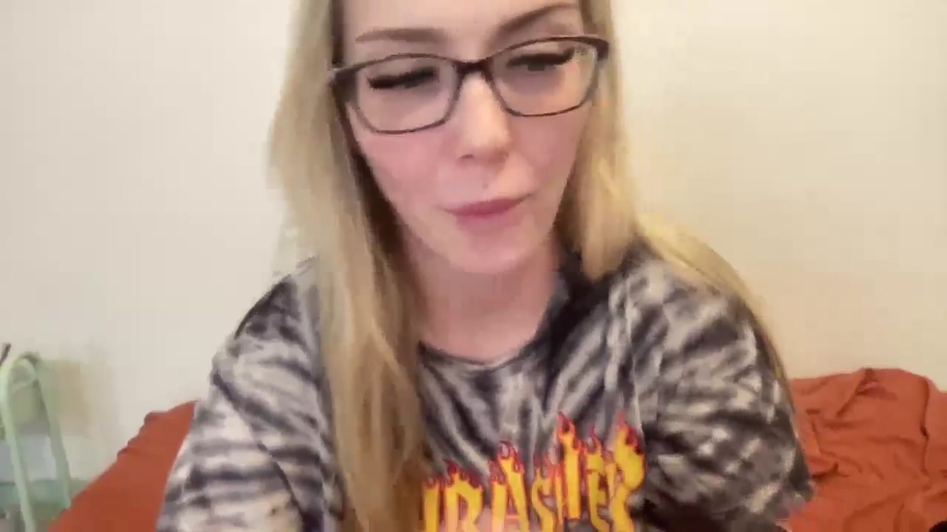 Gallery image thumbnail from AshleyMarina's myfreecams stream on, 01/01/2026, 22:49 image 2 of 20