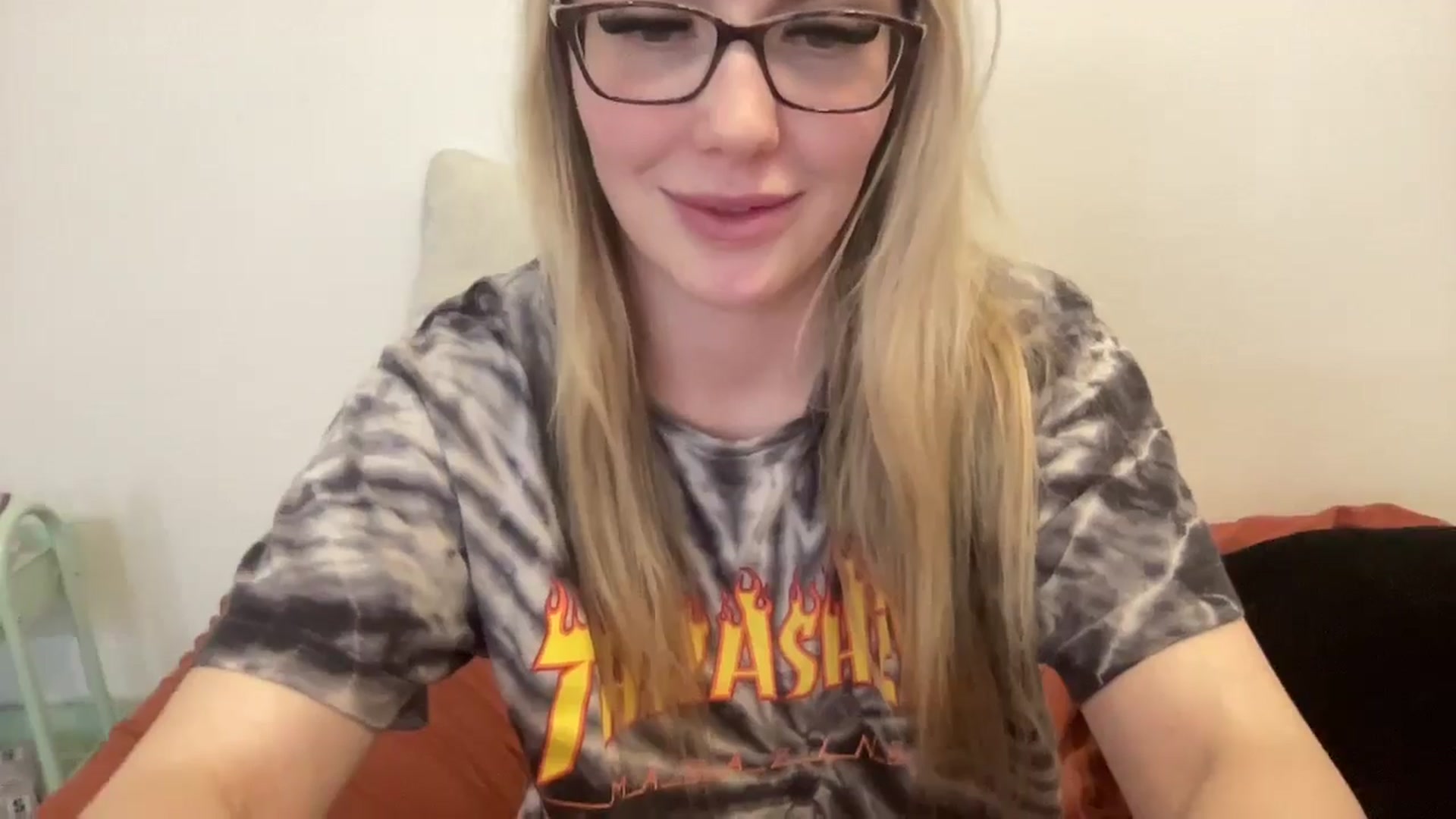 Gallery image thumbnail from AshleyMarina's myfreecams stream on, 01/01/2026, 22:49 image 15 of 20