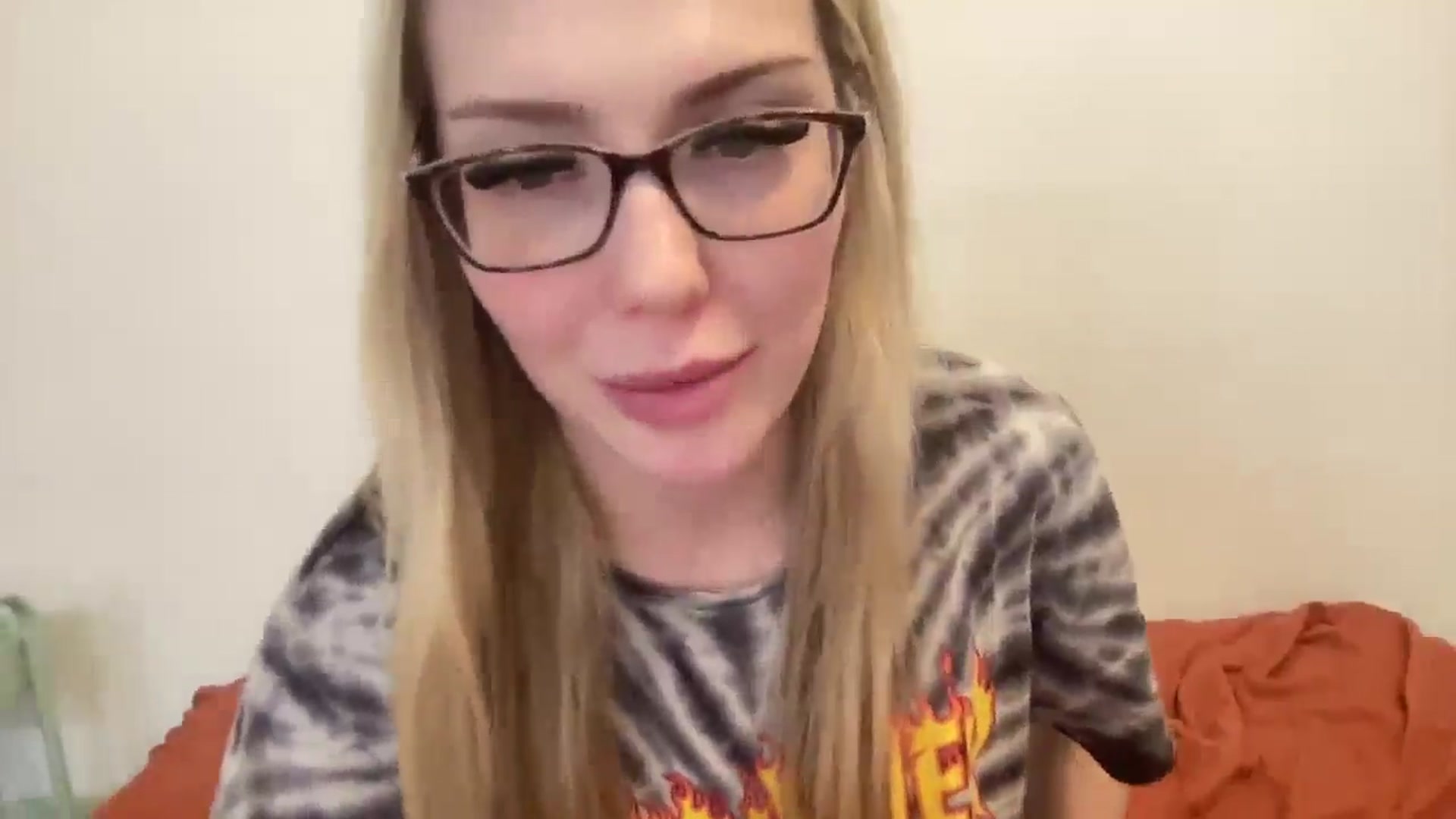 Gallery image thumbnail from AshleyMarina's myfreecams stream on, 01/01/2026, 22:49 image 7 of 20
