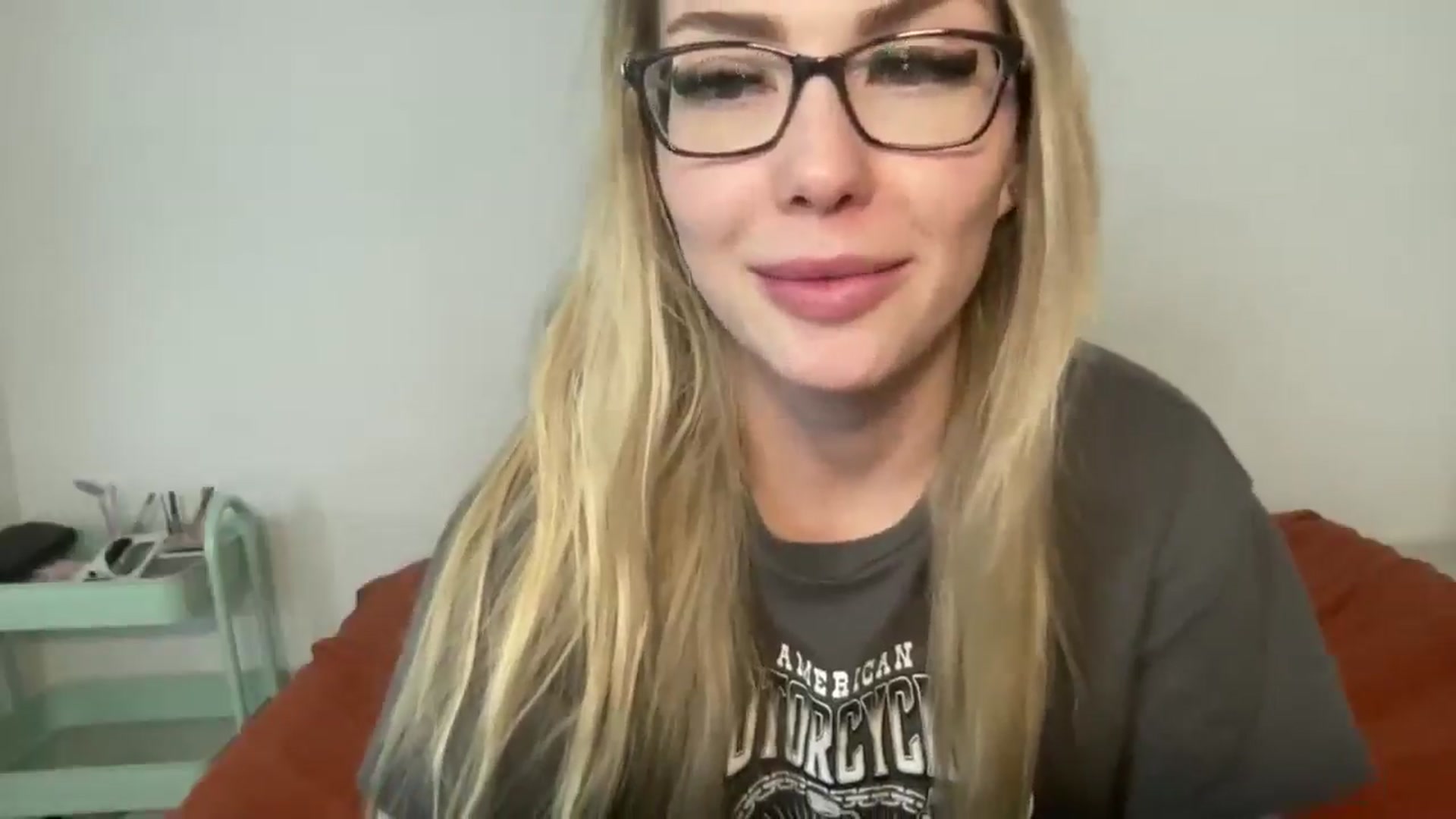 Gallery image thumbnail from AshleyMarina's myfreecams stream on, 01/03/2026, 19:07 image 6 of 20