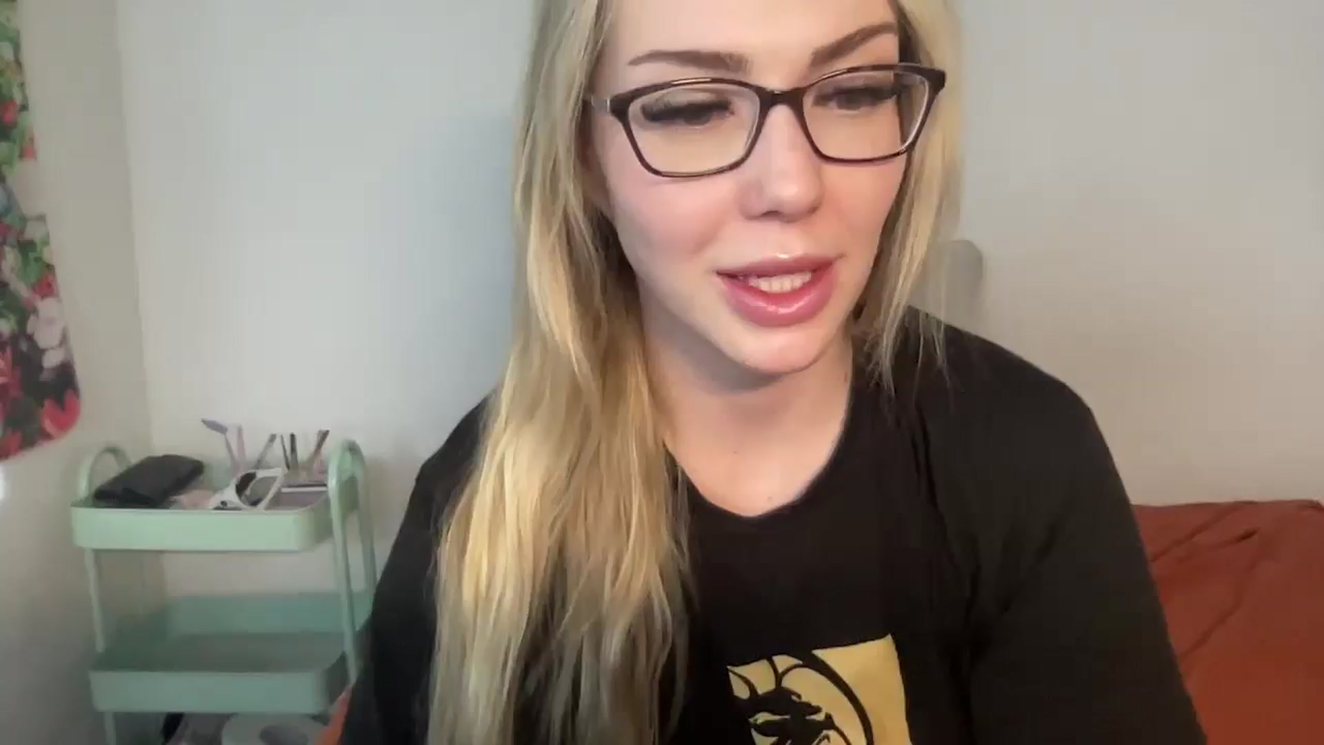 Gallery image thumbnail from AshleyMarina's myfreecams stream on, 01/04/2026, 16:59 image 1 of 20