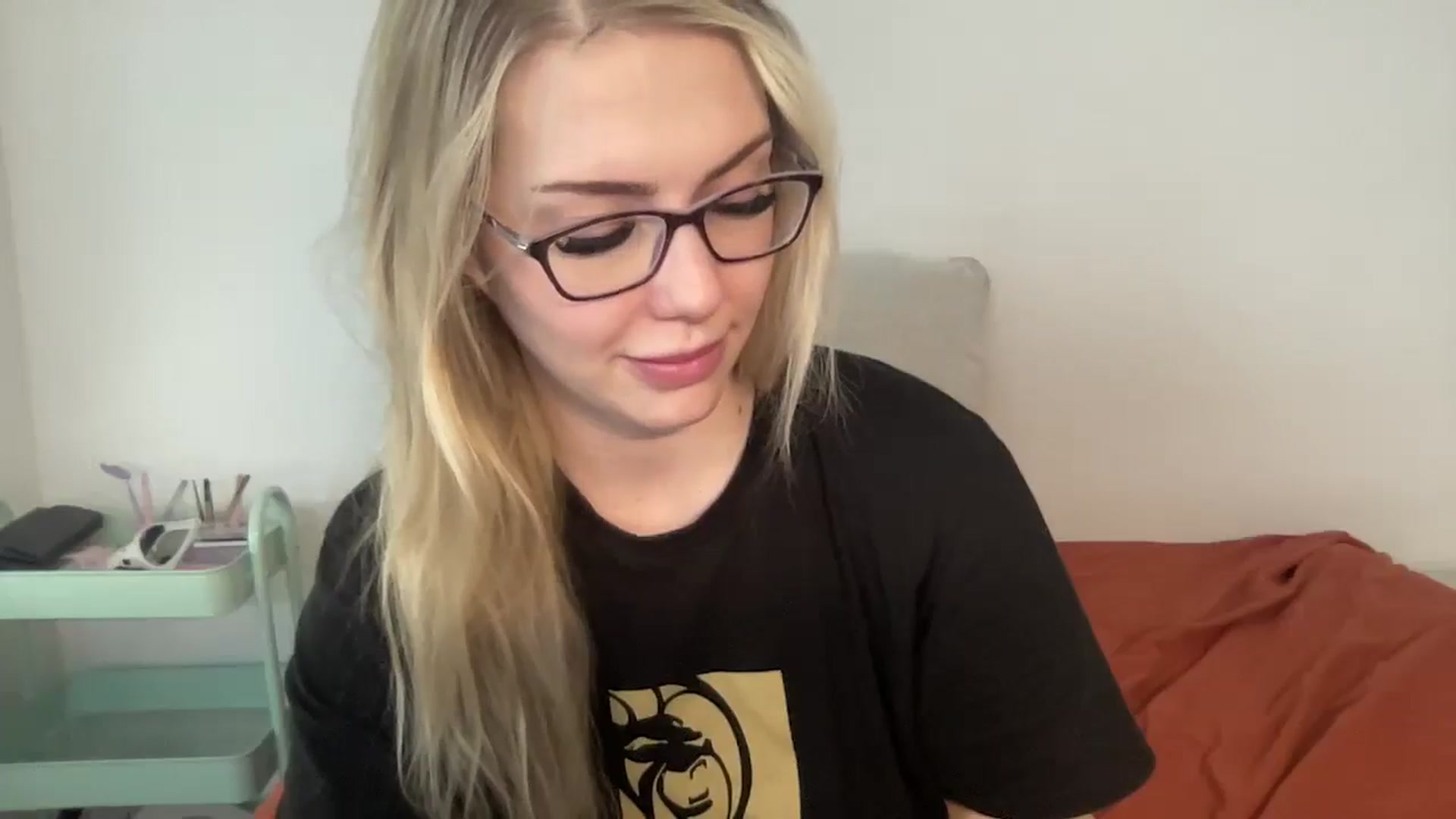 Gallery image thumbnail from AshleyMarina's myfreecams stream on, 01/04/2026, 17:38 image 19 of 20
