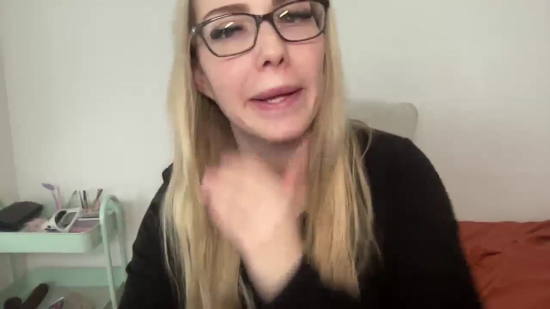 Gallery image thumbnail from AshleyMarina's myfreecams stream on, 01/04/2026, 20:52 image 20 of 20