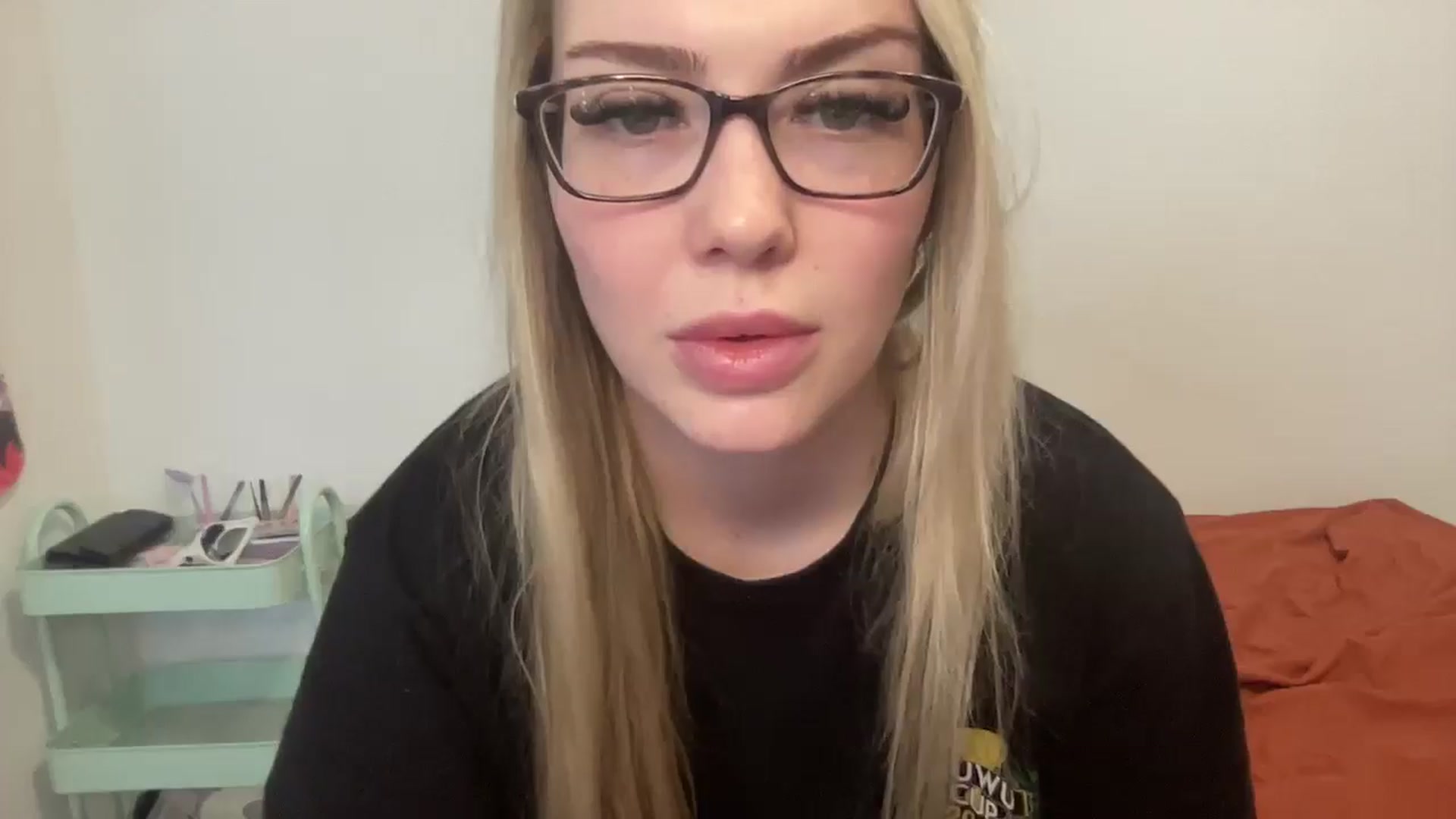 Gallery image thumbnail from AshleyMarina's myfreecams stream on, 01/15/2026, 15:13 image 17 of 20