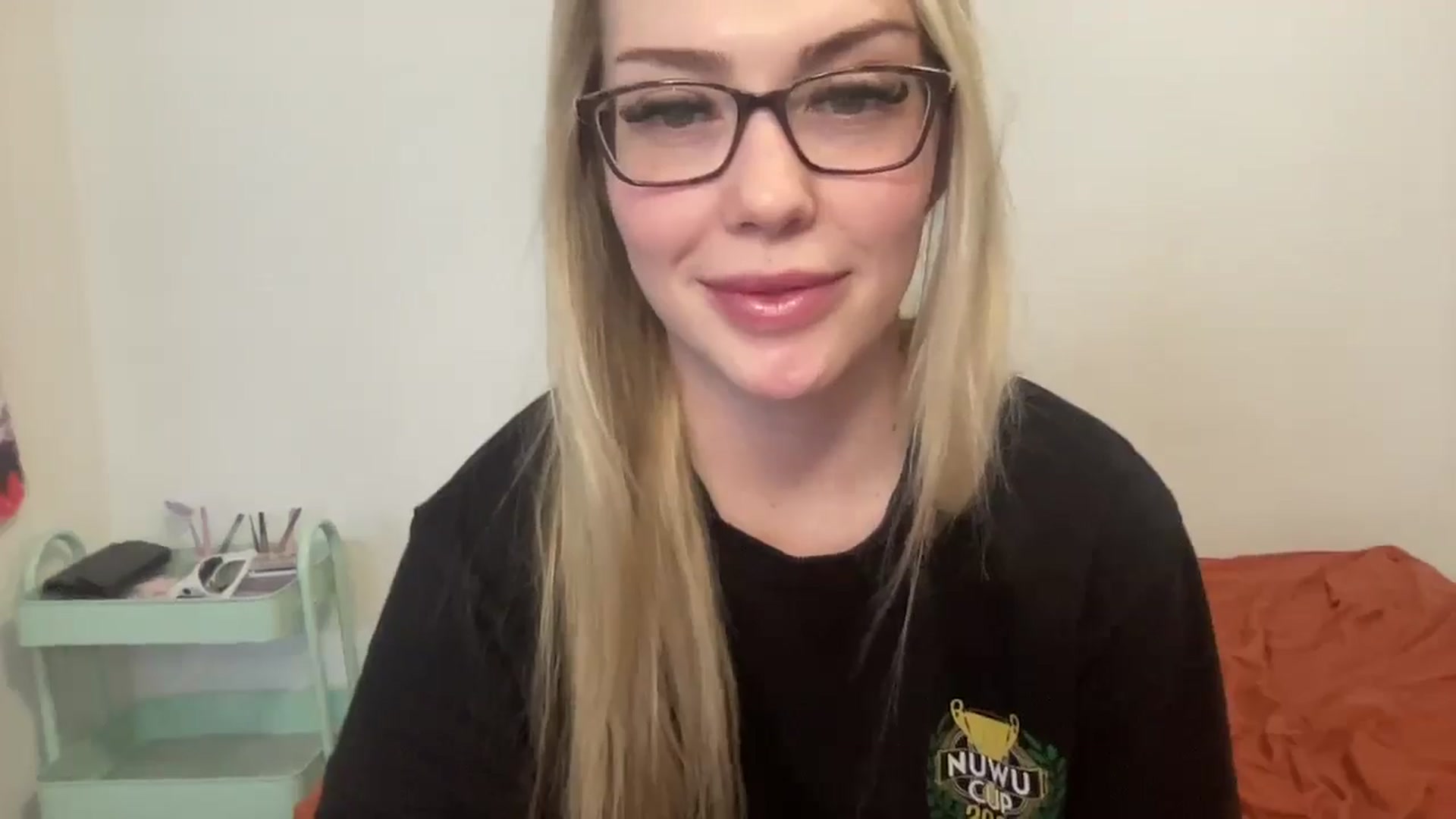 Gallery image thumbnail from AshleyMarina's myfreecams stream on, 01/15/2026, 15:13 image 7 of 20