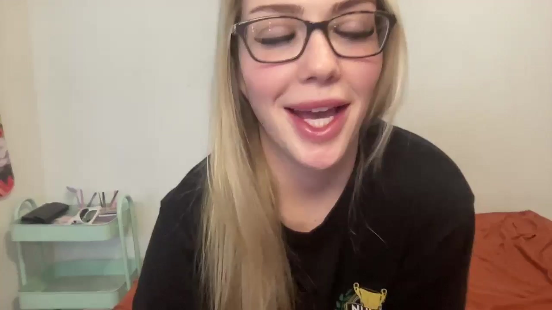 Gallery image thumbnail from AshleyMarina's myfreecams stream on, 01/15/2026, 15:13 image 1 of 20
