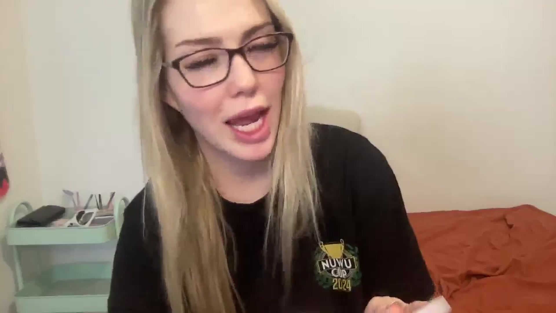 Gallery image thumbnail from AshleyMarina's myfreecams stream on, 01/15/2026, 15:13 image 15 of 20