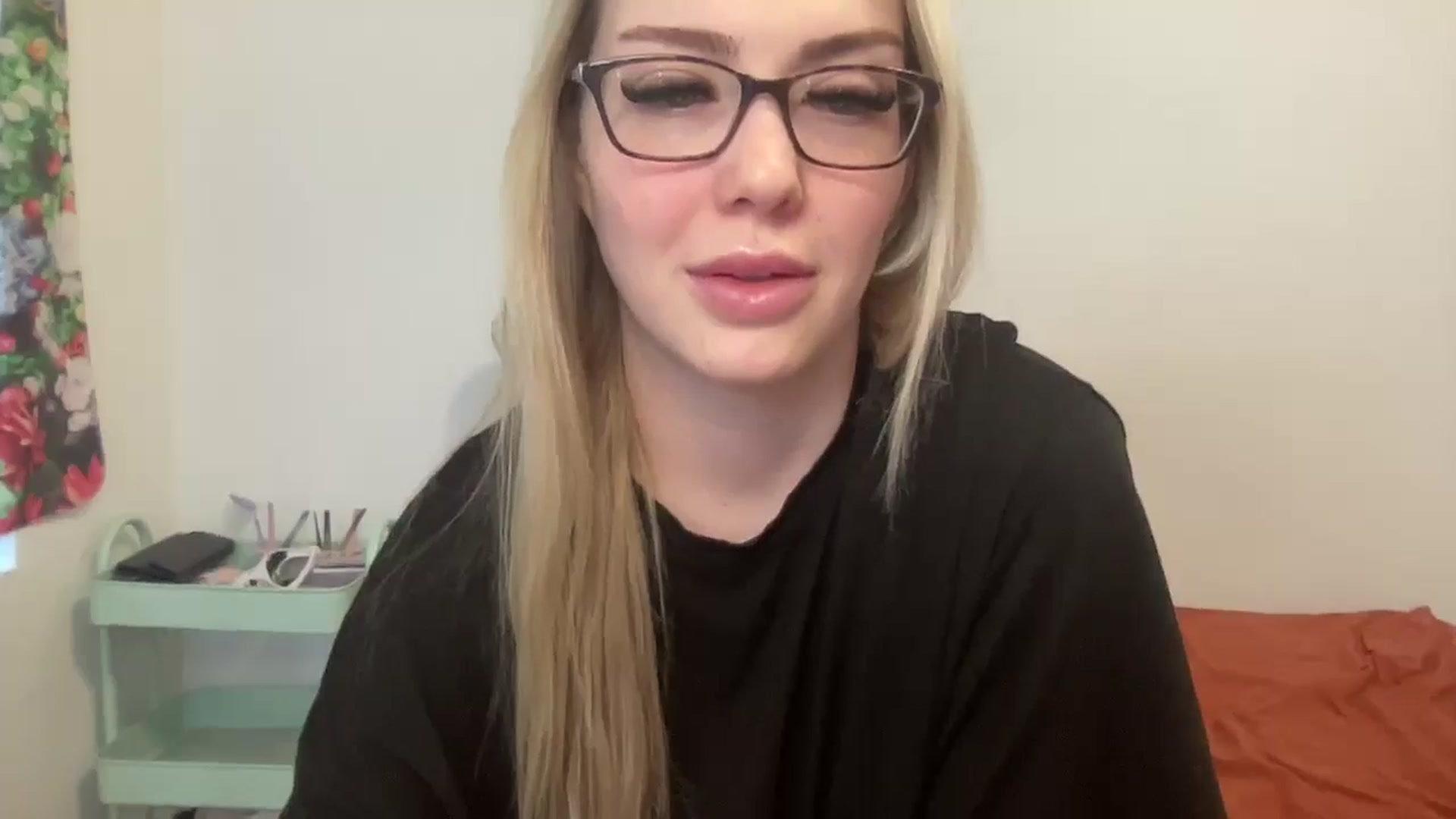 Gallery image thumbnail from AshleyMarina's myfreecams stream on, 01/16/2026, 15:14 image 15 of 20