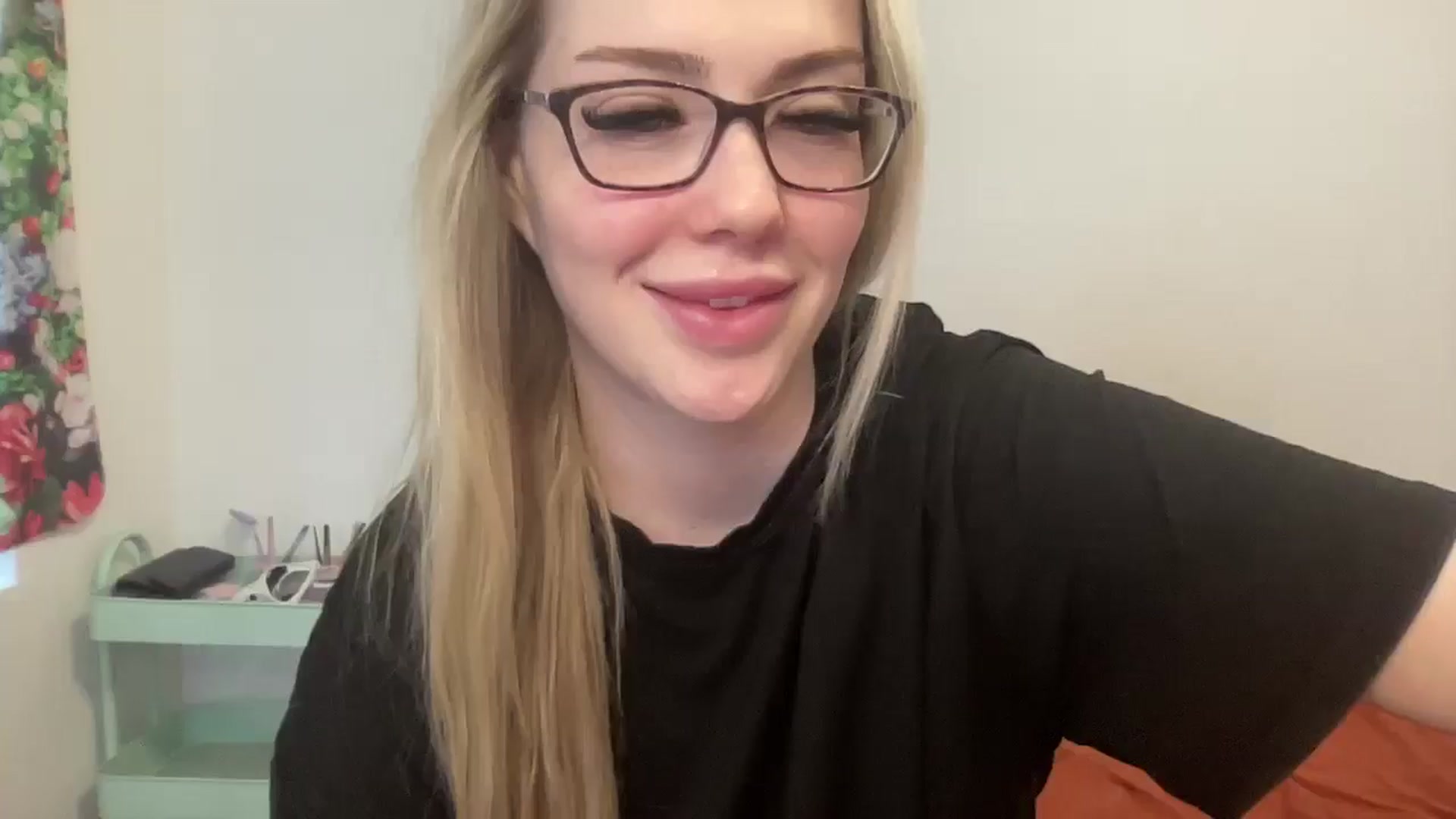Gallery image thumbnail from AshleyMarina's myfreecams stream on, 01/16/2026, 15:14 image 9 of 20