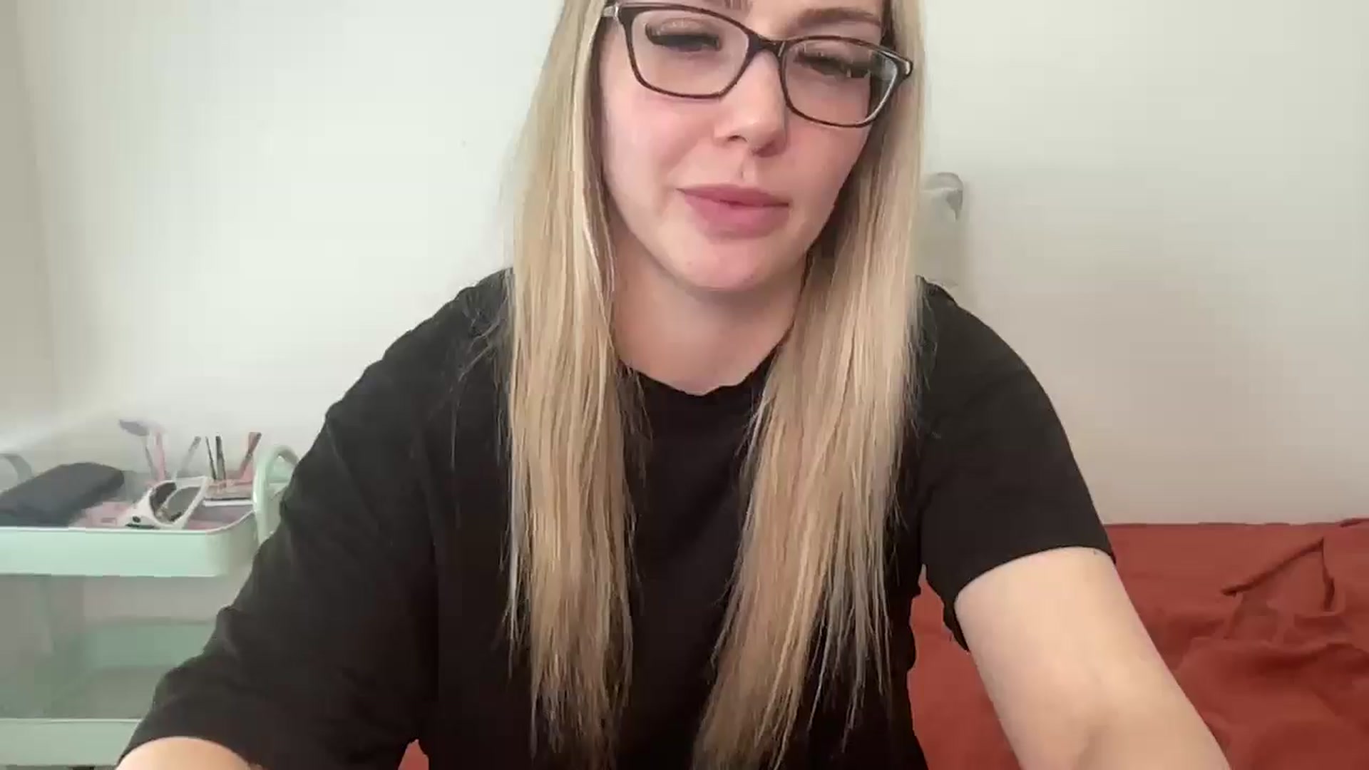 Gallery image thumbnail from AshleyMarina's myfreecams stream on, 01/16/2026, 18:22 image 14 of 20