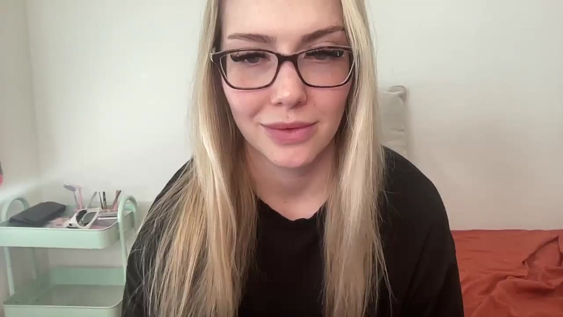 Gallery image thumbnail from AshleyMarina's myfreecams stream on, 01/16/2026, 18:22 image 3 of 20