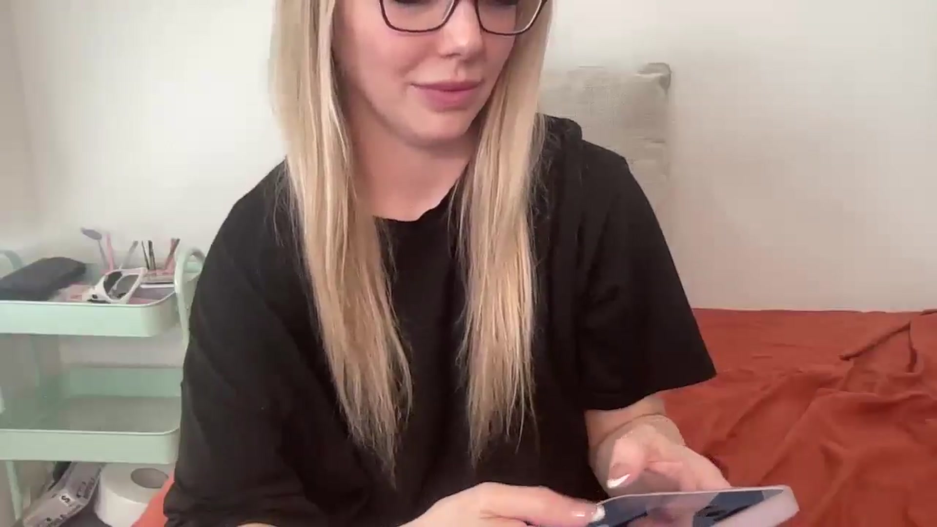 Gallery image thumbnail from AshleyMarina's myfreecams stream on, 01/16/2026, 18:22 image 20 of 20