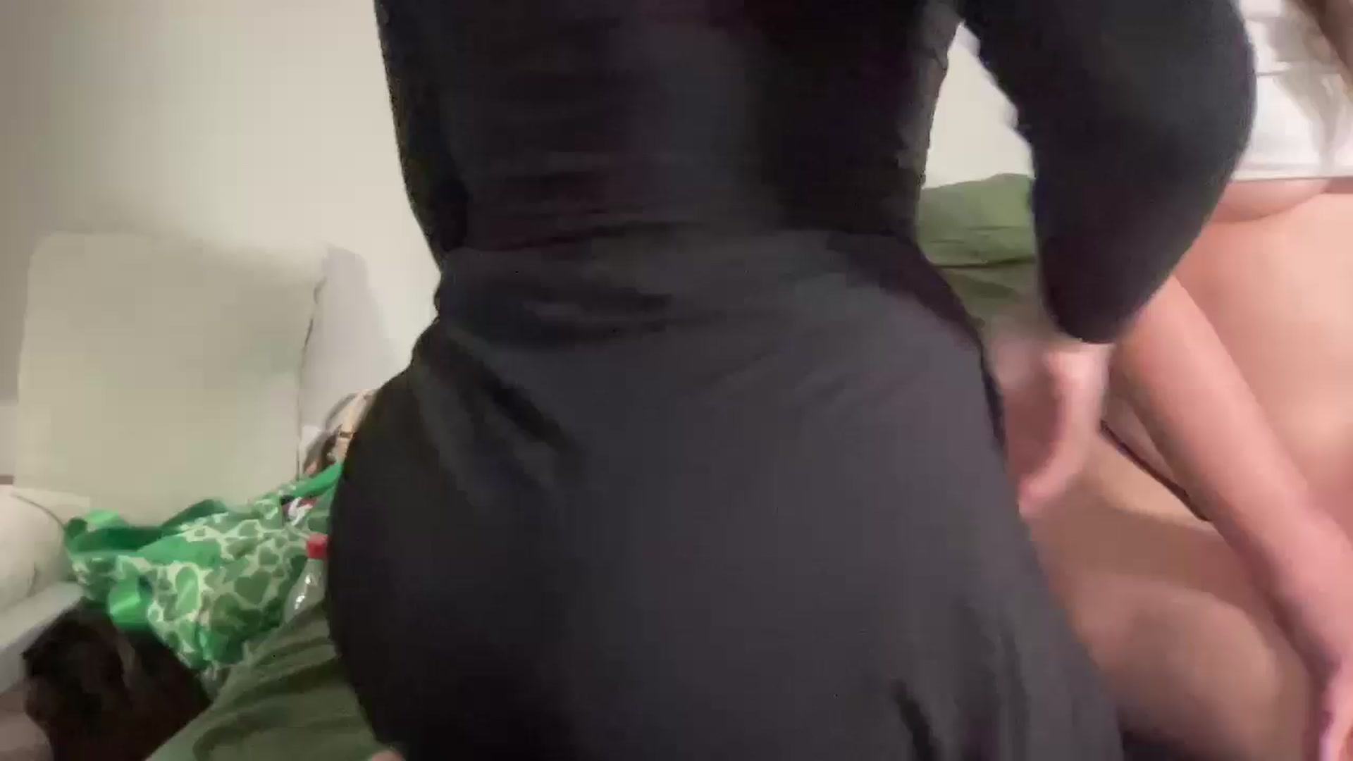 Gallery image thumbnail from AshleyMarina's myfreecams stream on, 04/08/2026, 06:04 image 1 of 20