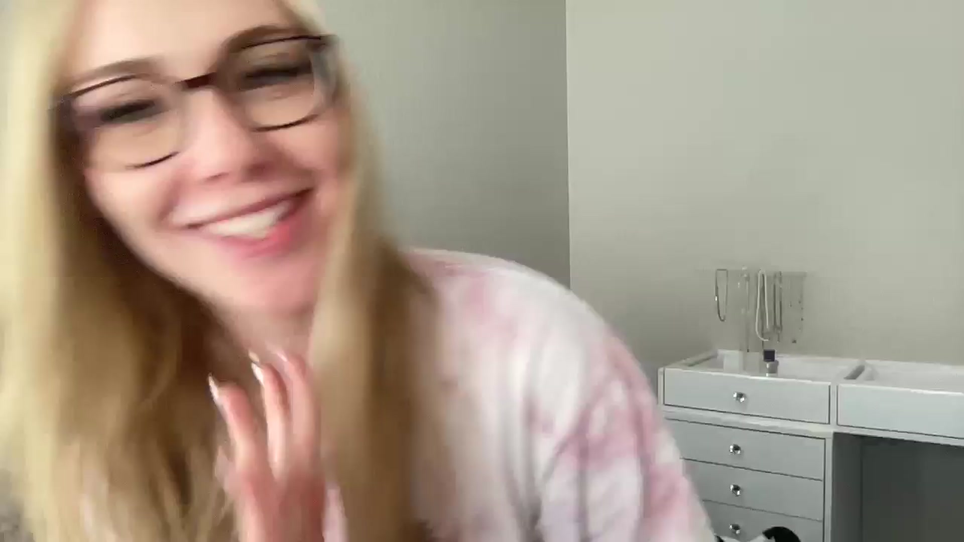 Gallery image thumbnail from AshleyMarina's myfreecams stream on, 04/11/2026, 17:24 image 1 of 20