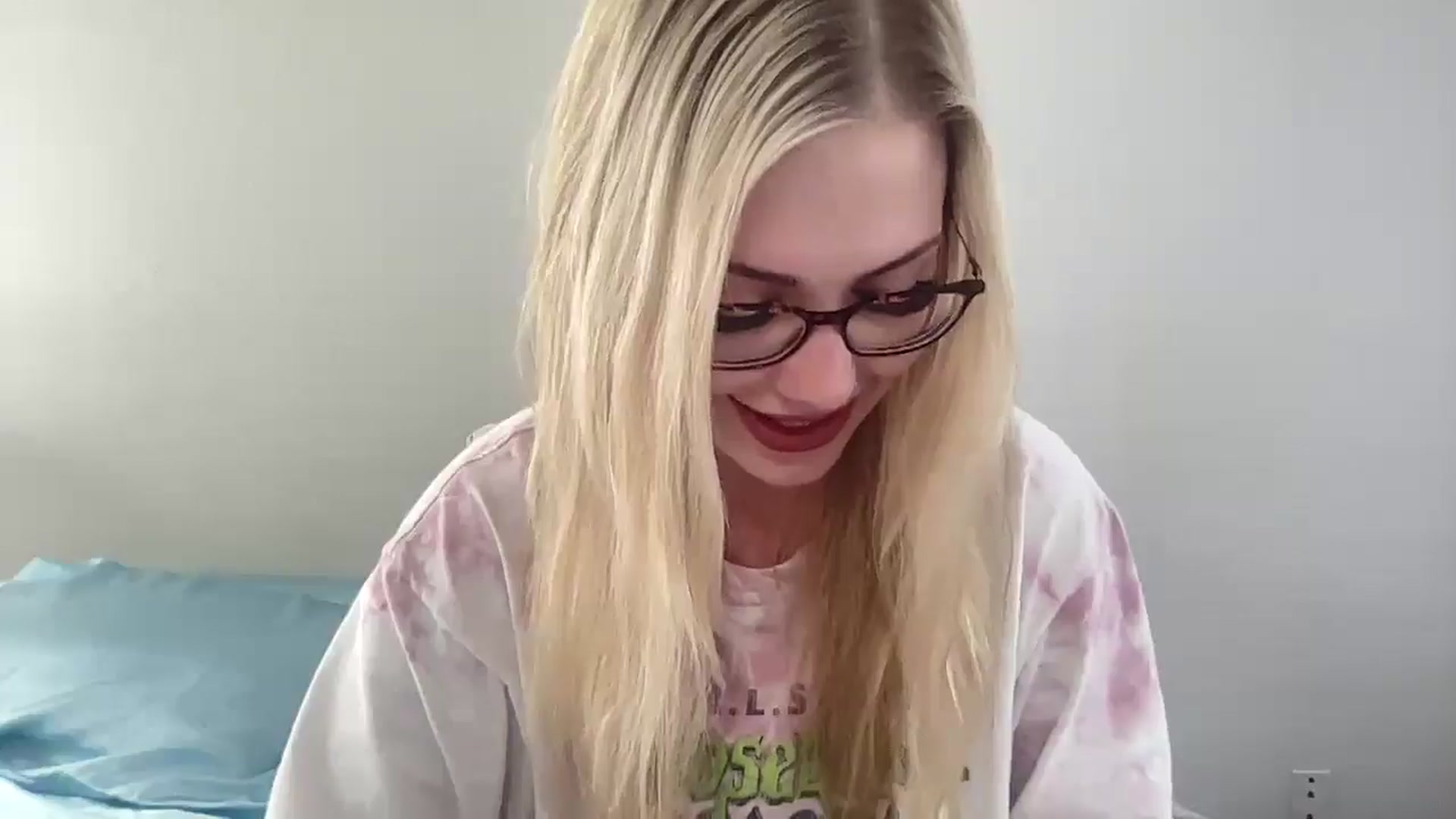 Gallery image thumbnail from AshleyMarina's myfreecams stream on, 04/25/2026, 15:48 image 10 of 20