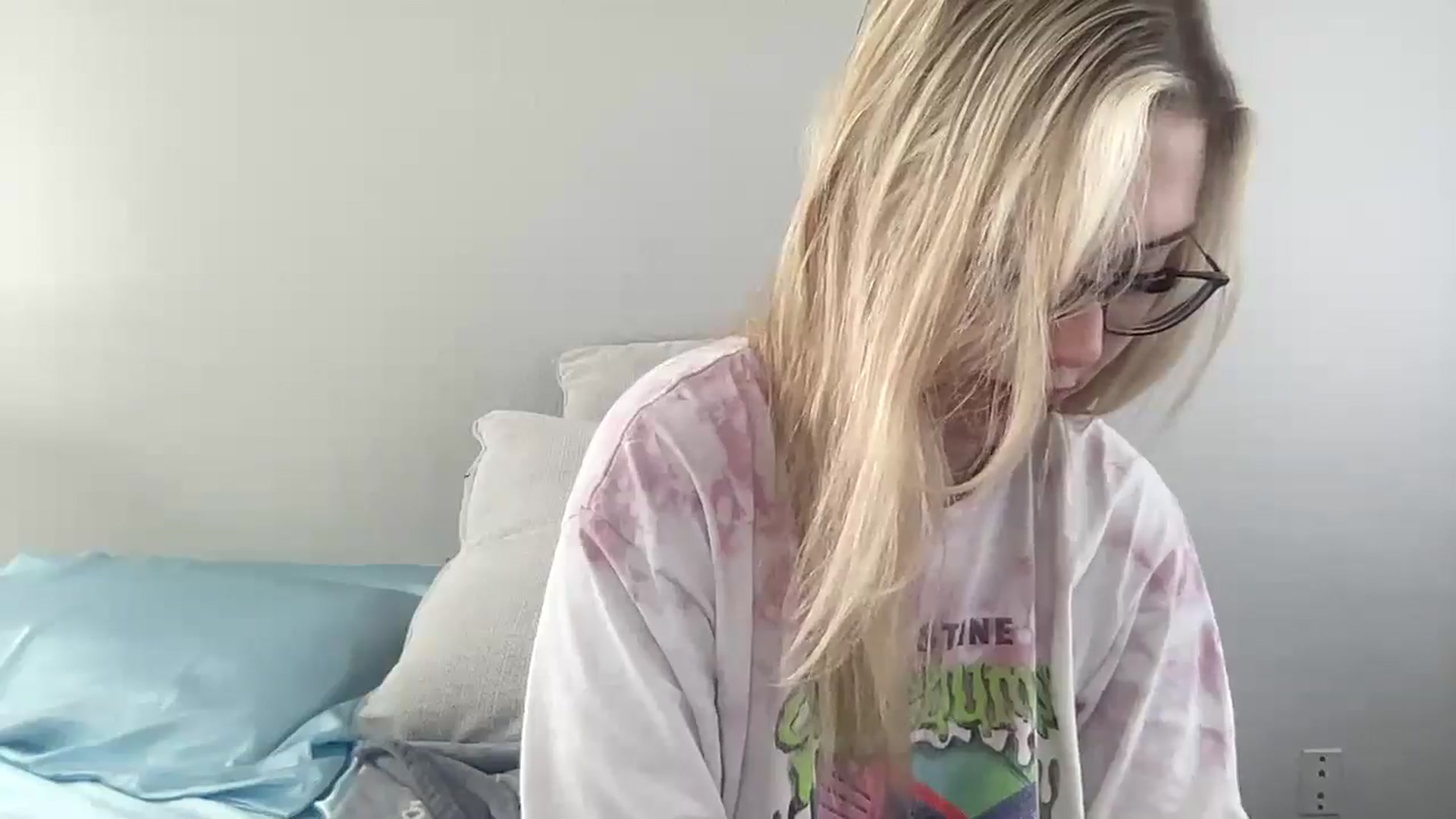 Gallery image thumbnail from AshleyMarina's myfreecams stream on, 04/25/2026, 15:48 image 20 of 20