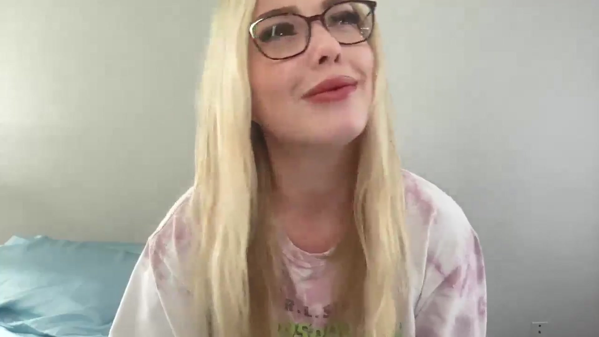 Gallery image thumbnail from AshleyMarina's myfreecams stream on, 04/25/2026, 15:48 image 6 of 20