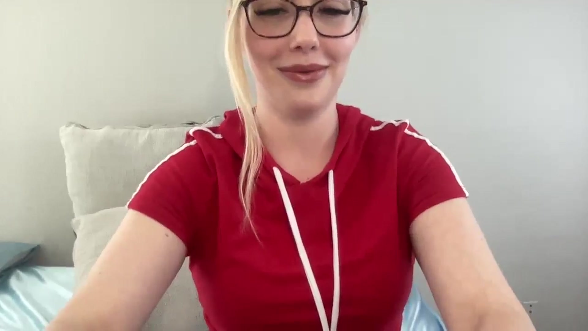 Gallery image thumbnail from AshleyMarina's myfreecams stream on, 04/29/2026, 20:22 image 10 of 20
