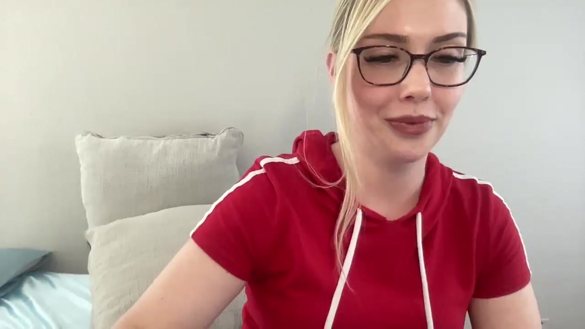Gallery image thumbnail from AshleyMarina's myfreecams stream on, 04/29/2026, 20:22 image 5 of 20
