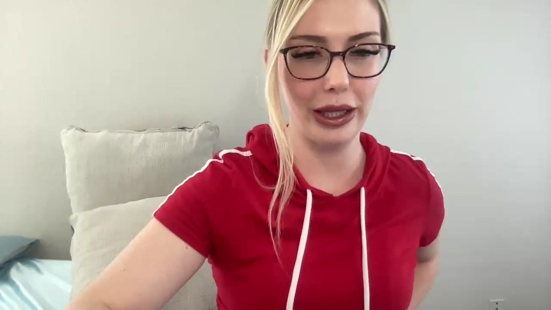Gallery image thumbnail from AshleyMarina's myfreecams stream on, 04/29/2026, 20:22 image 7 of 20
