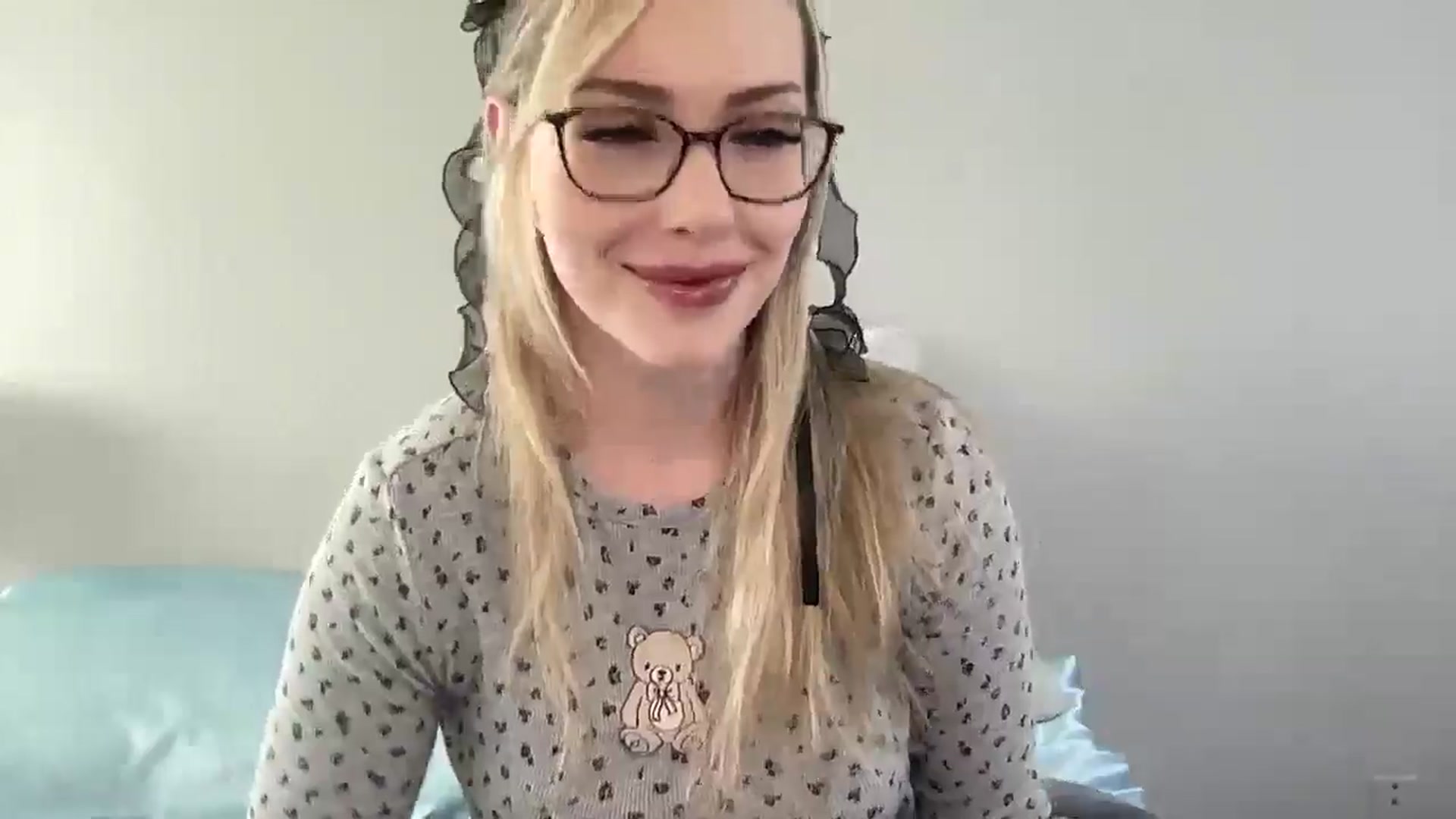 Gallery image thumbnail from AshleyMarina's myfreecams stream on, 04/30/2026, 14:32 image 11 of 20