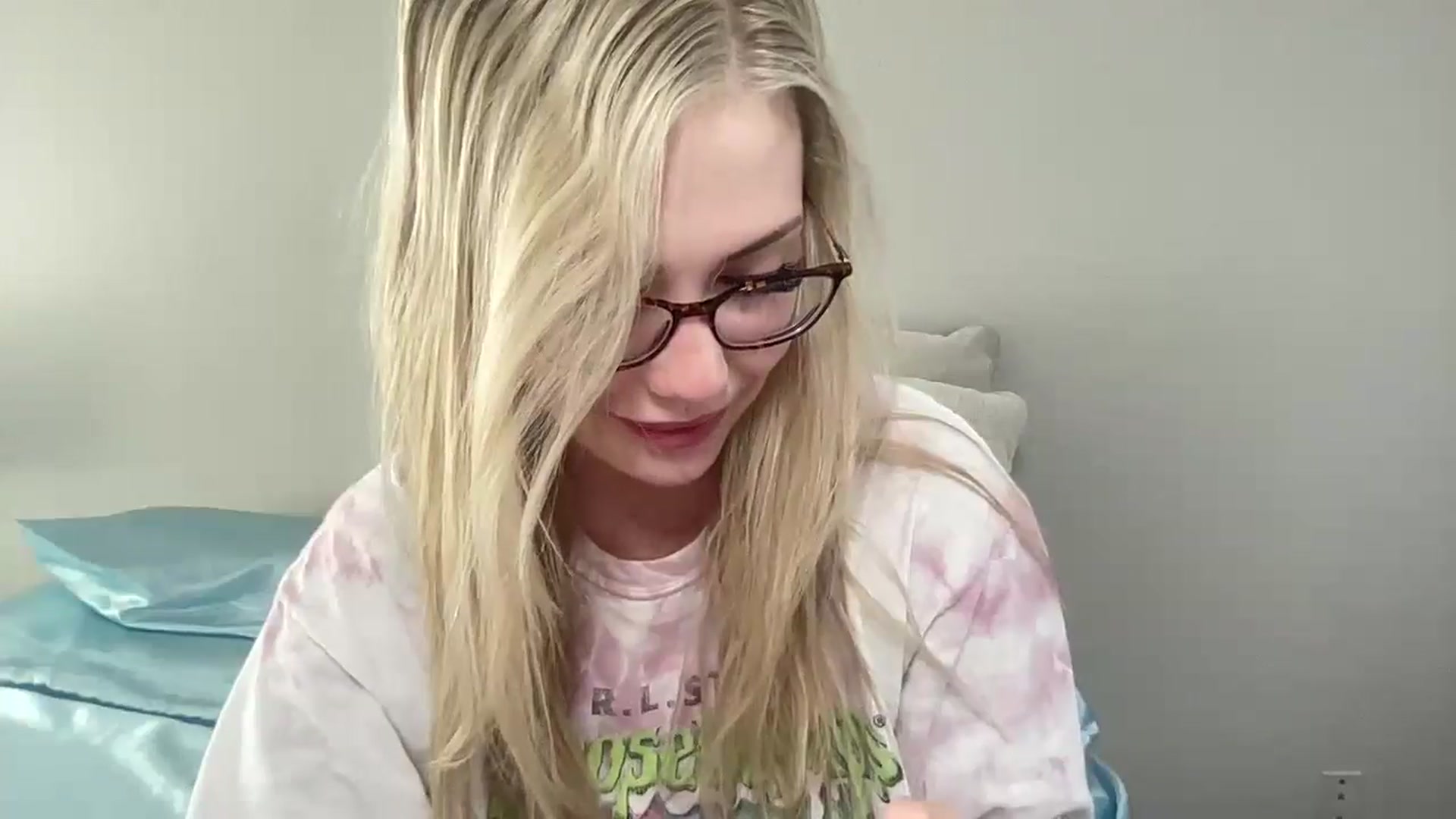 Gallery image thumbnail from AshleyMarina's myfreecams stream on, 05/10/2026, 14:54 image 9 of 20