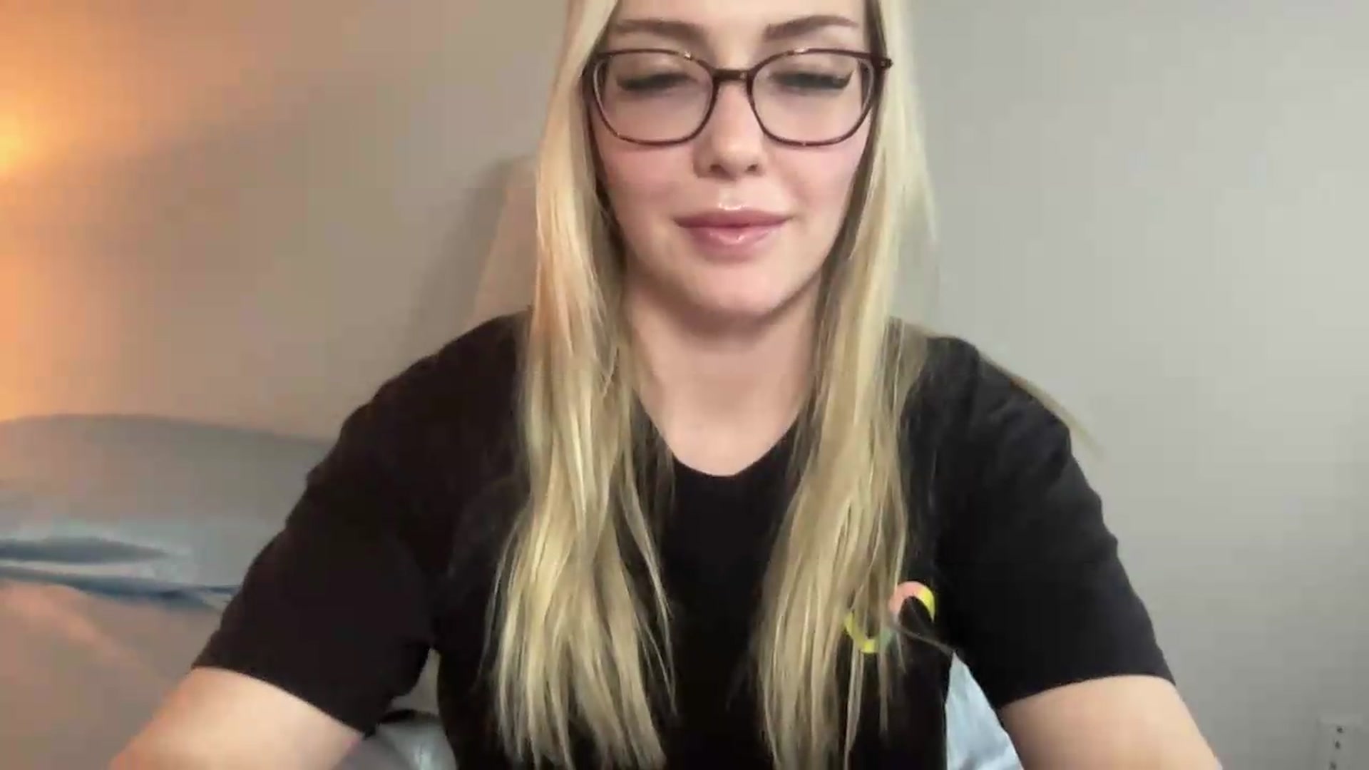 Gallery image thumbnail from AshleyMarina's myfreecams stream on, 05/11/2026, 06:26 image 5 of 20