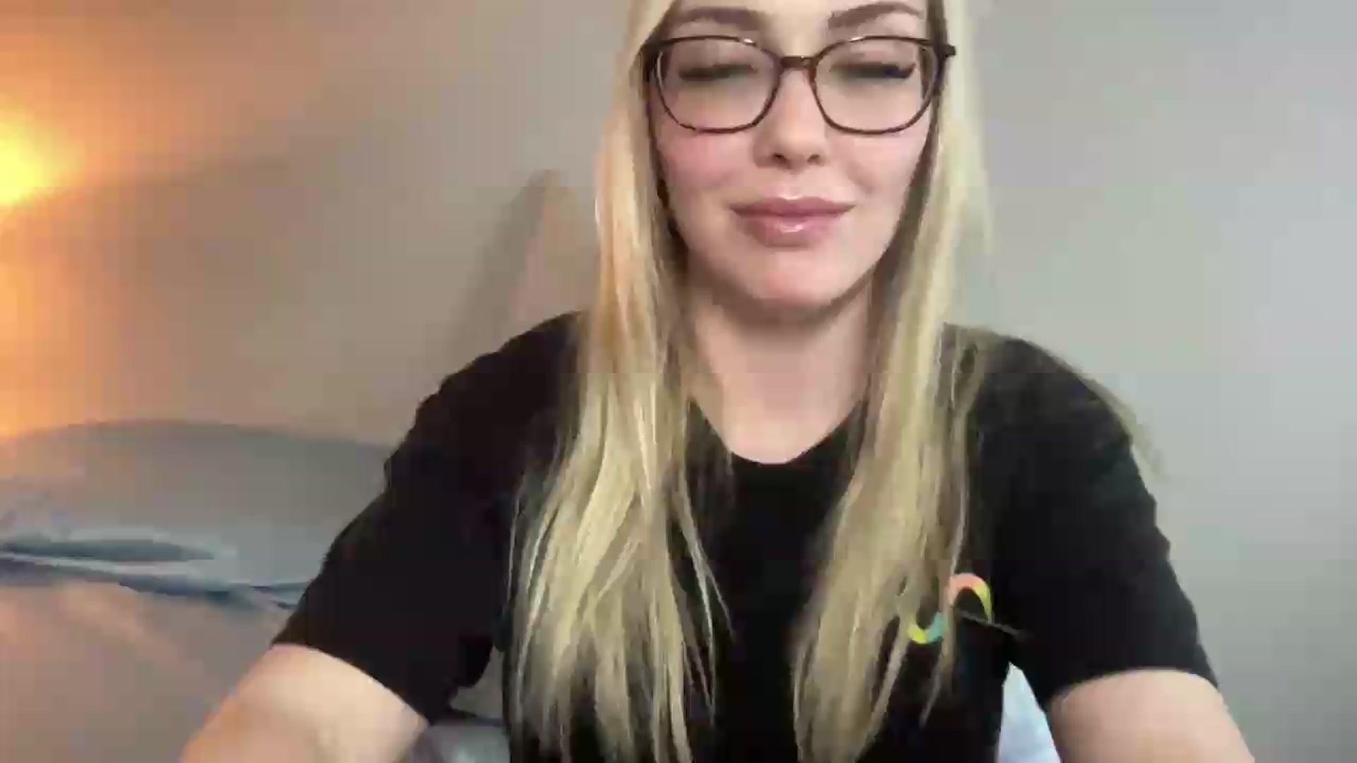 Gallery image thumbnail from AshleyMarina's myfreecams stream on, 05/11/2026, 06:26 image 2 of 20