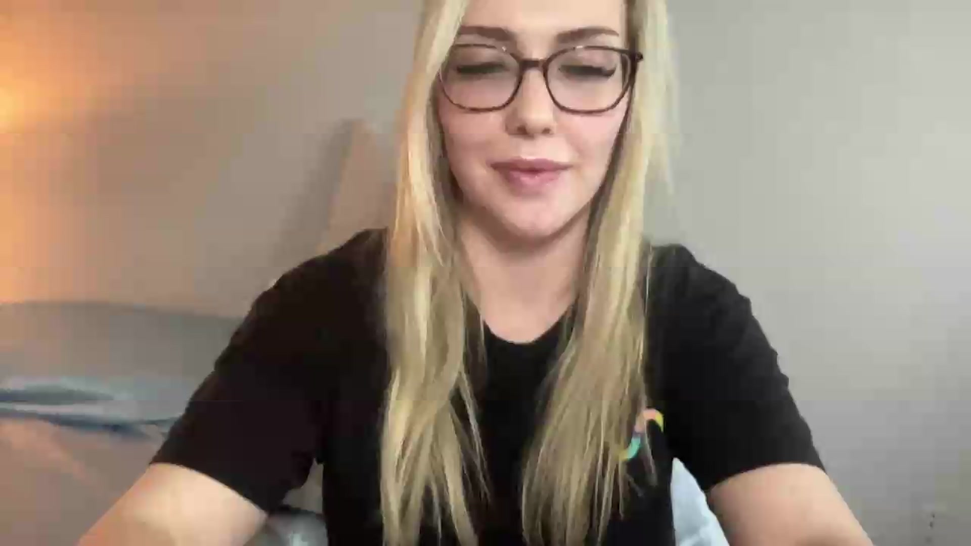 Gallery image thumbnail from AshleyMarina's myfreecams stream on, 05/11/2026, 06:26 image 18 of 20