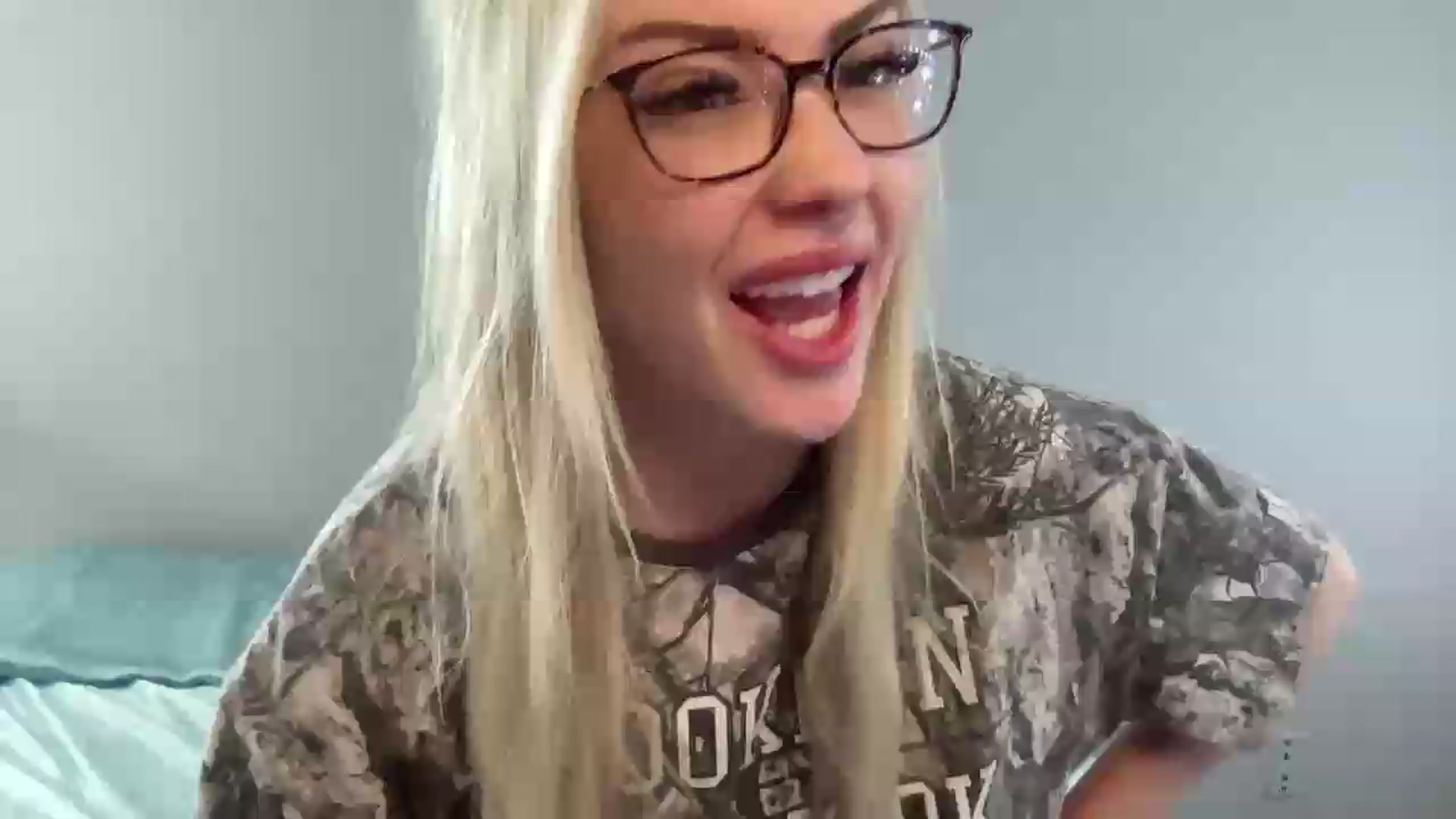 Gallery image thumbnail from AshleyMarina's myfreecams stream on, 05/15/2026, 13:50 image 1 of 20