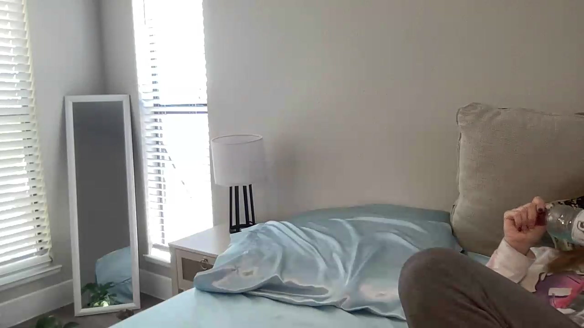 Gallery image thumbnail from AshleyMarina's myfreecams stream on, 05/19/2026, 19:32 image 20 of 20