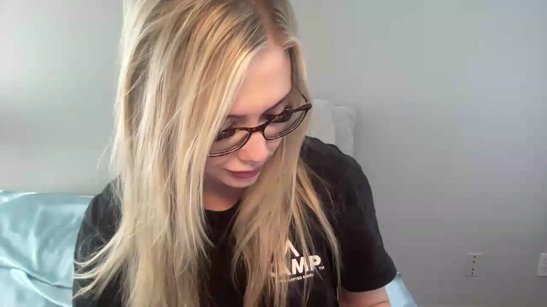 Gallery image thumbnail from AshleyMarina's myfreecams stream on, 06/01/2026, 14:34 image 17 of 20