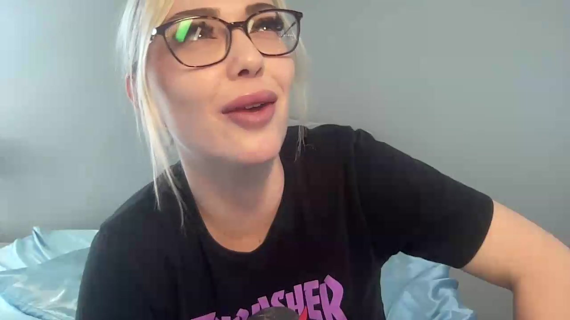 Gallery image thumbnail from AshleyMarina's myfreecams stream on, 06/03/2026, 20:21 image 12 of 20