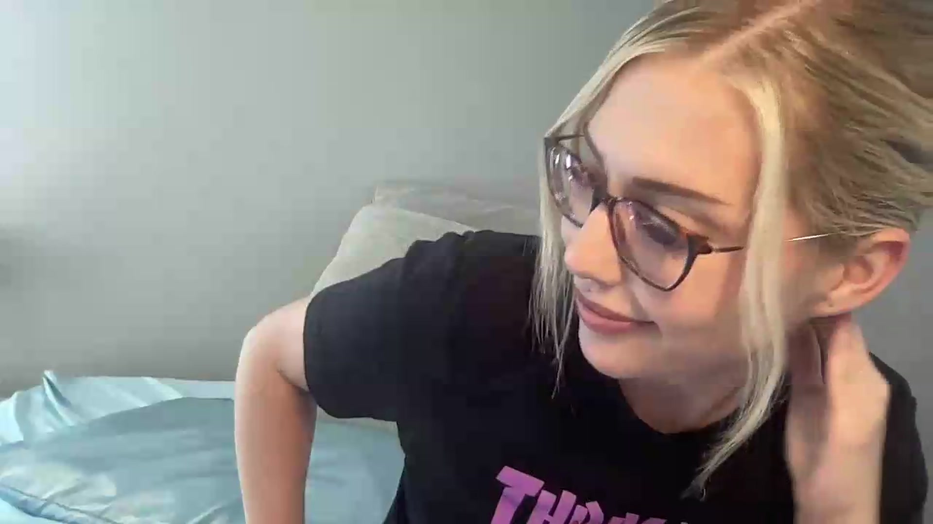 Gallery image thumbnail from AshleyMarina's myfreecams stream on, 06/03/2026, 20:21 image 8 of 20