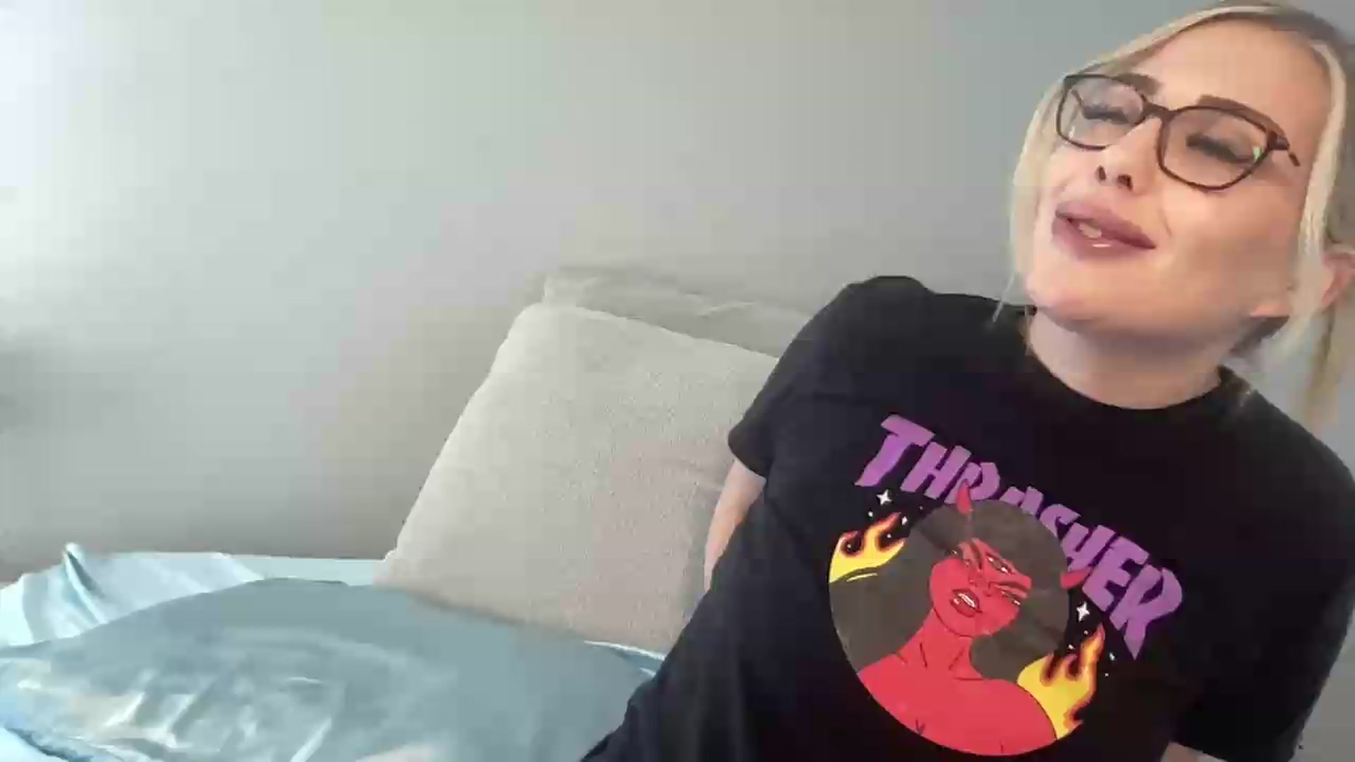 Gallery image thumbnail from AshleyMarina's myfreecams stream on, 06/03/2026, 20:21 image 9 of 20