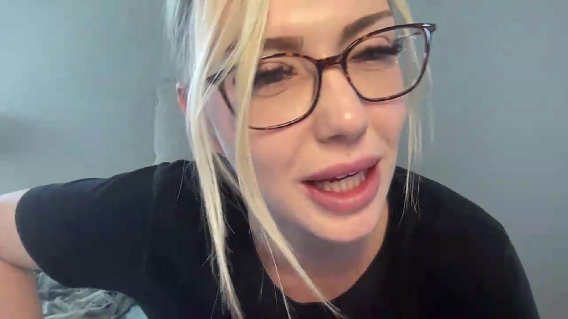 Gallery image thumbnail from AshleyMarina's myfreecams stream on, 06/03/2026, 22:58 image 7 of 20