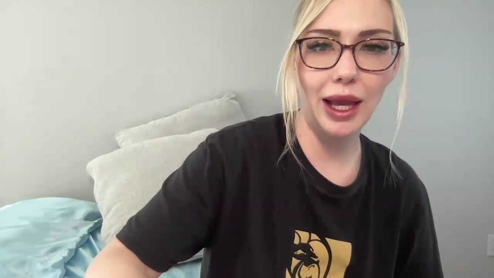 Gallery image thumbnail from AshleyMarina's myfreecams stream on, 06/06/2026, 17:57 image 20 of 20