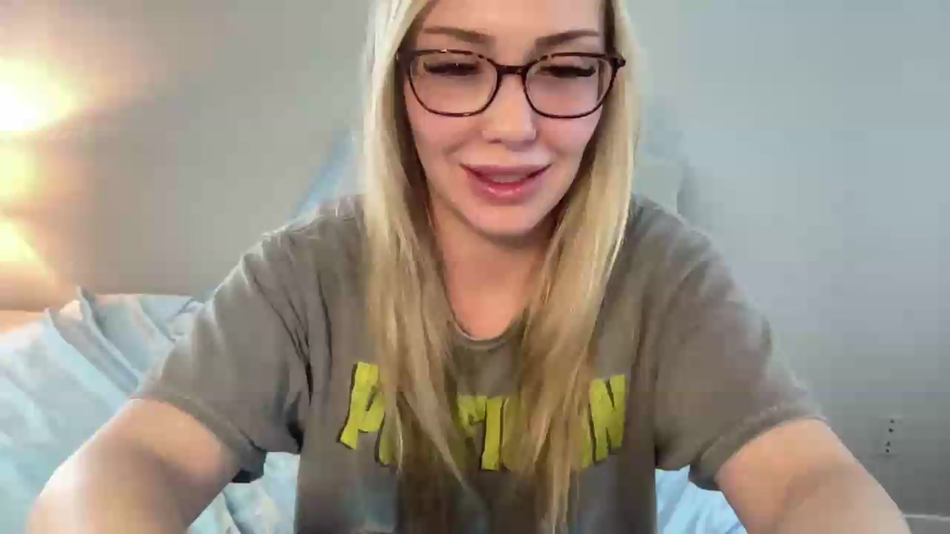 Gallery image thumbnail from AshleyMarina's myfreecams stream on, 06/09/2026, 24:39 image 9 of 20