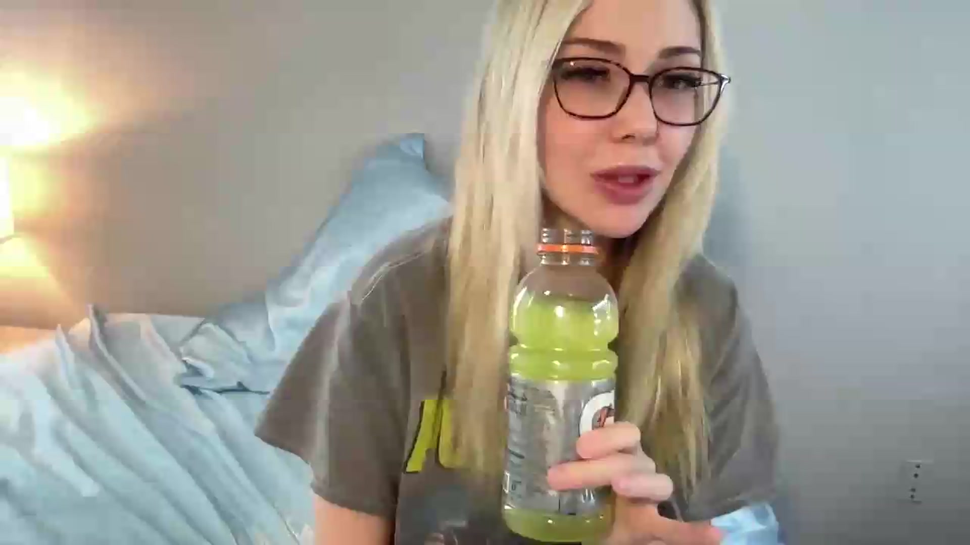 Gallery image thumbnail from AshleyMarina's myfreecams stream on, 06/09/2026, 24:39 image 15 of 20