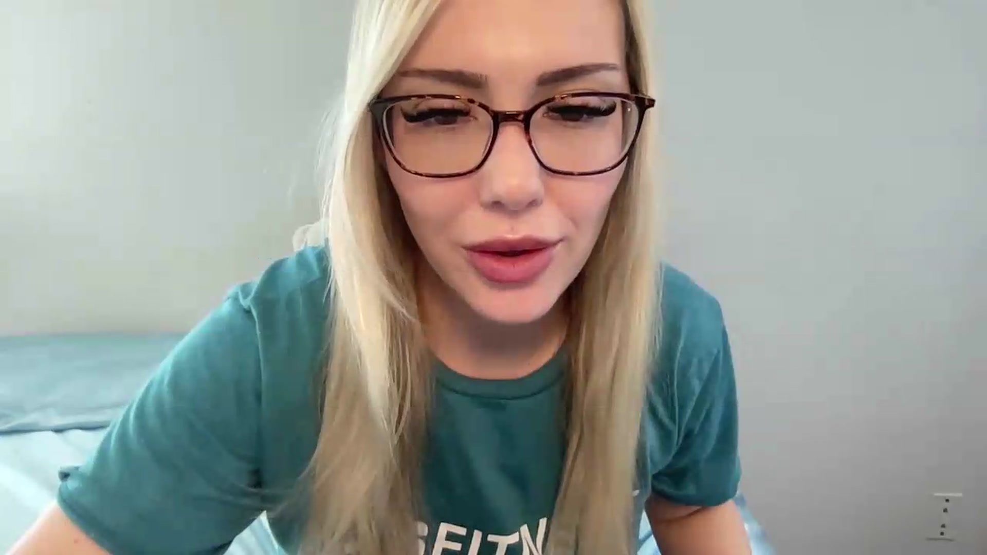 Gallery image thumbnail from AshleyMarina's myfreecams stream on, 06/10/2026, 16:36 image 5 of 20