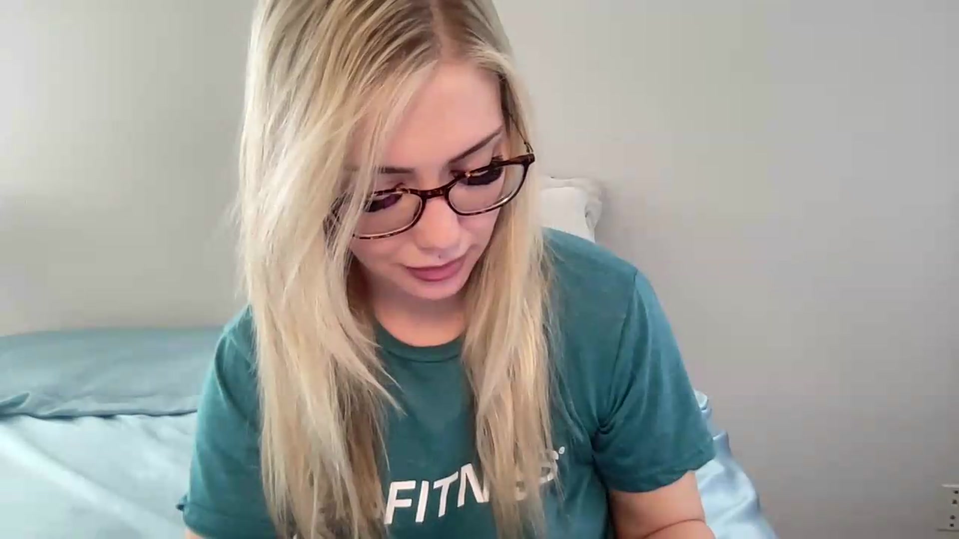 Gallery image thumbnail from AshleyMarina's myfreecams stream on, 06/10/2026, 16:36 image 19 of 20
