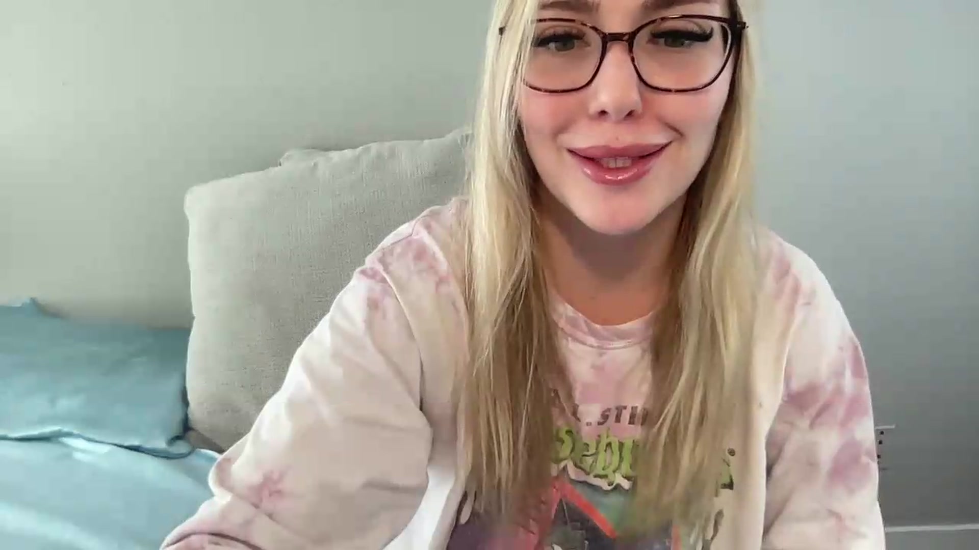 Gallery image thumbnail from AshleyMarina's myfreecams stream on, 06/11/2026, 14:50 image 4 of 20