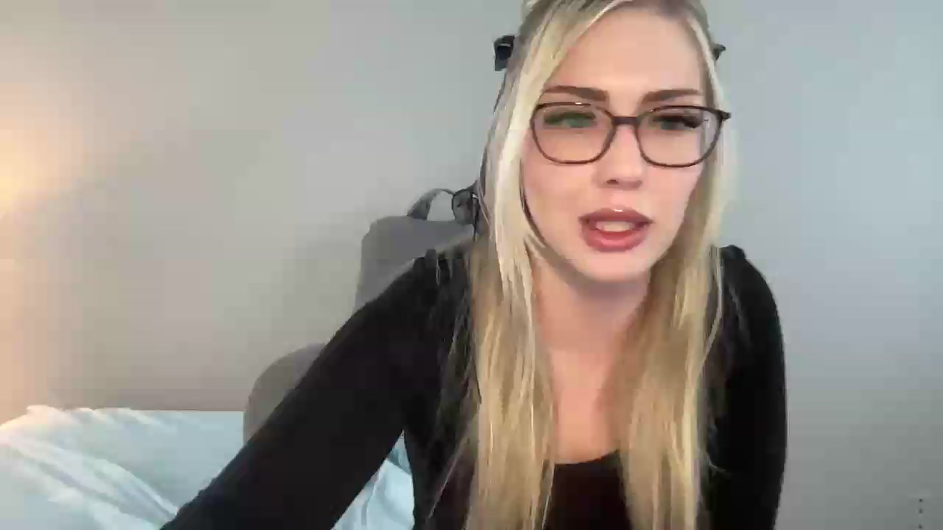 Gallery image thumbnail from AshleyMarina's myfreecams stream on, 06/12/2026, 01:09 image 12 of 20