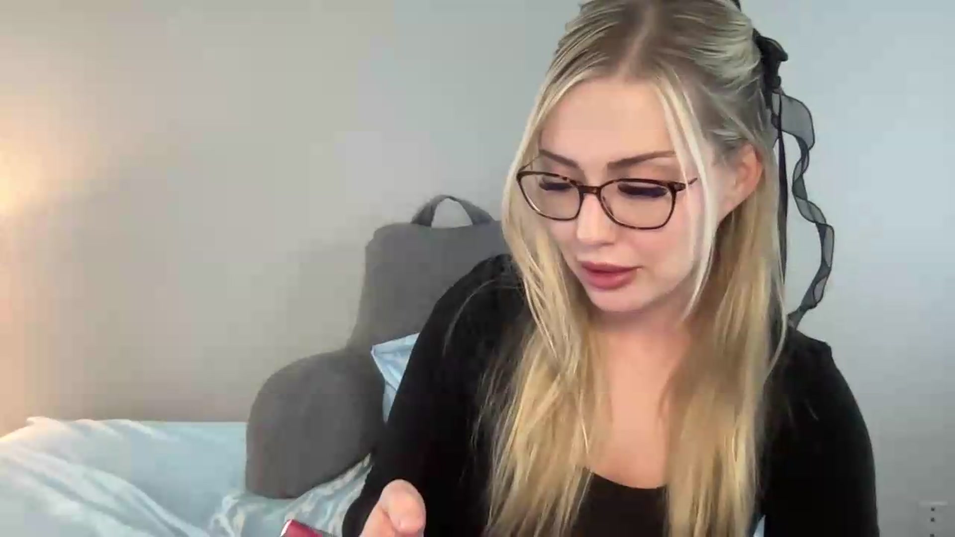 Gallery image thumbnail from AshleyMarina's myfreecams stream on, 06/12/2026, 01:09 image 13 of 20