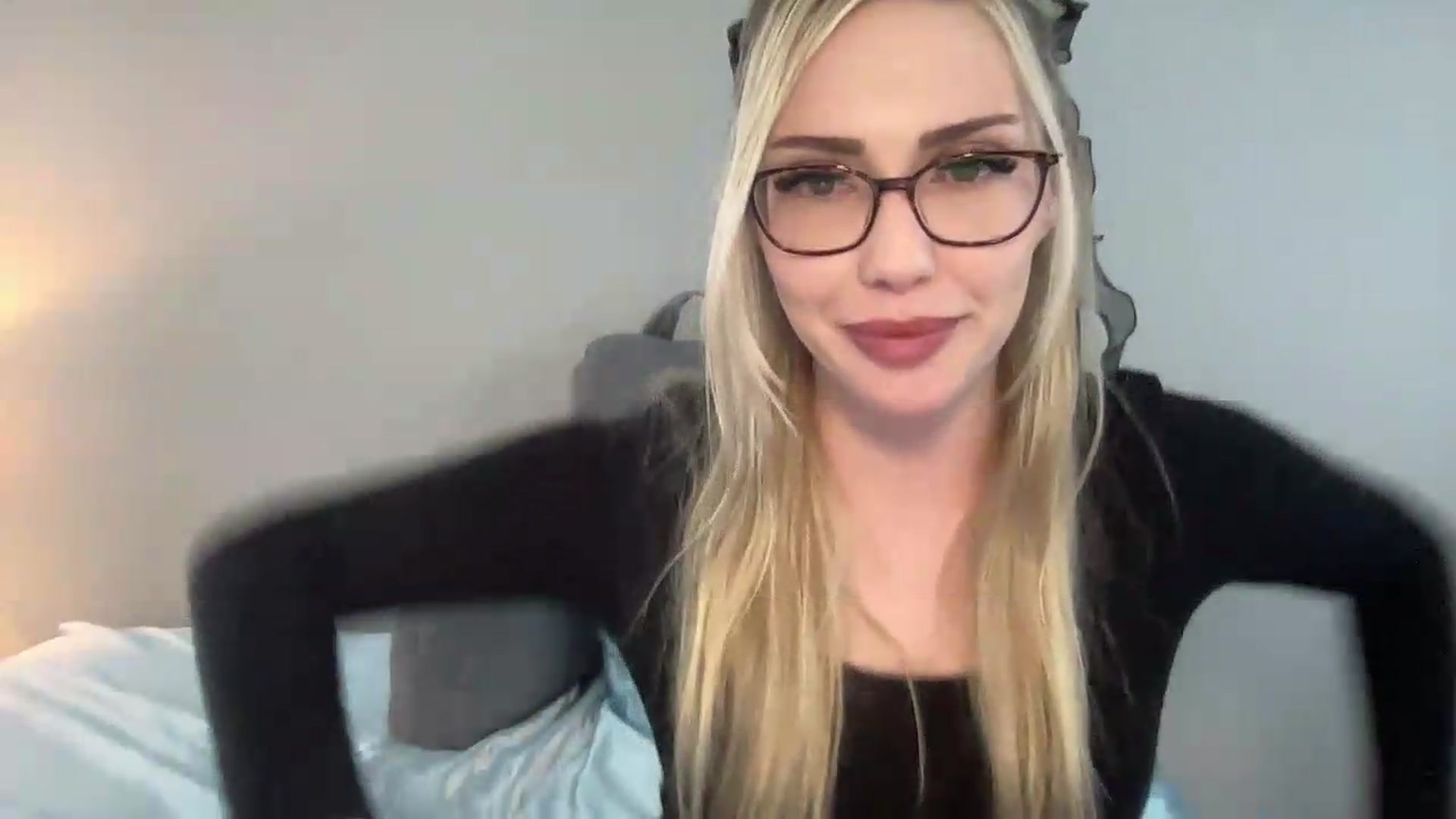 Gallery image thumbnail from AshleyMarina's myfreecams stream on, 06/12/2026, 01:09 image 14 of 20