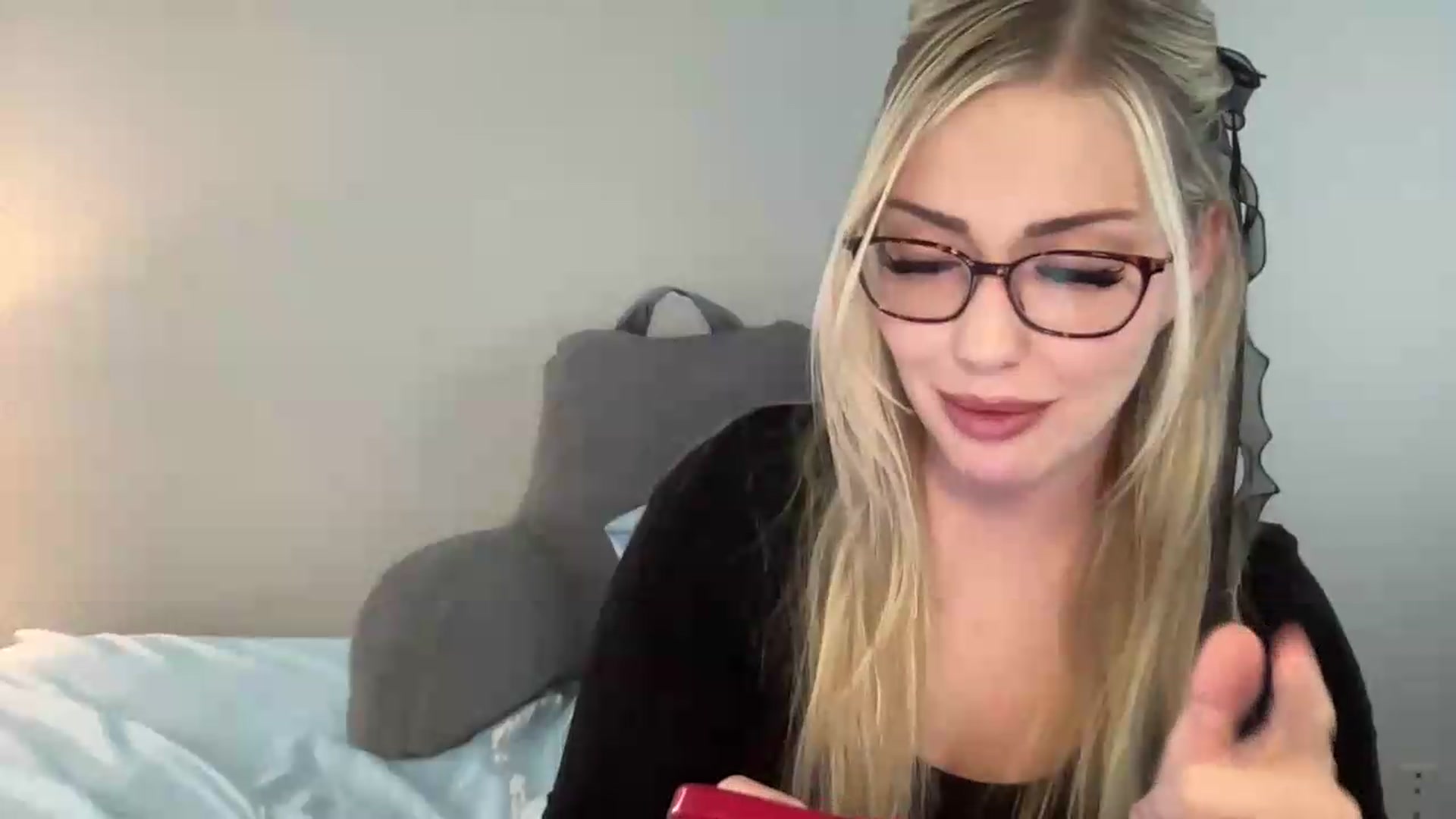 Gallery image thumbnail from AshleyMarina's myfreecams stream on, 06/12/2026, 01:09 image 3 of 20