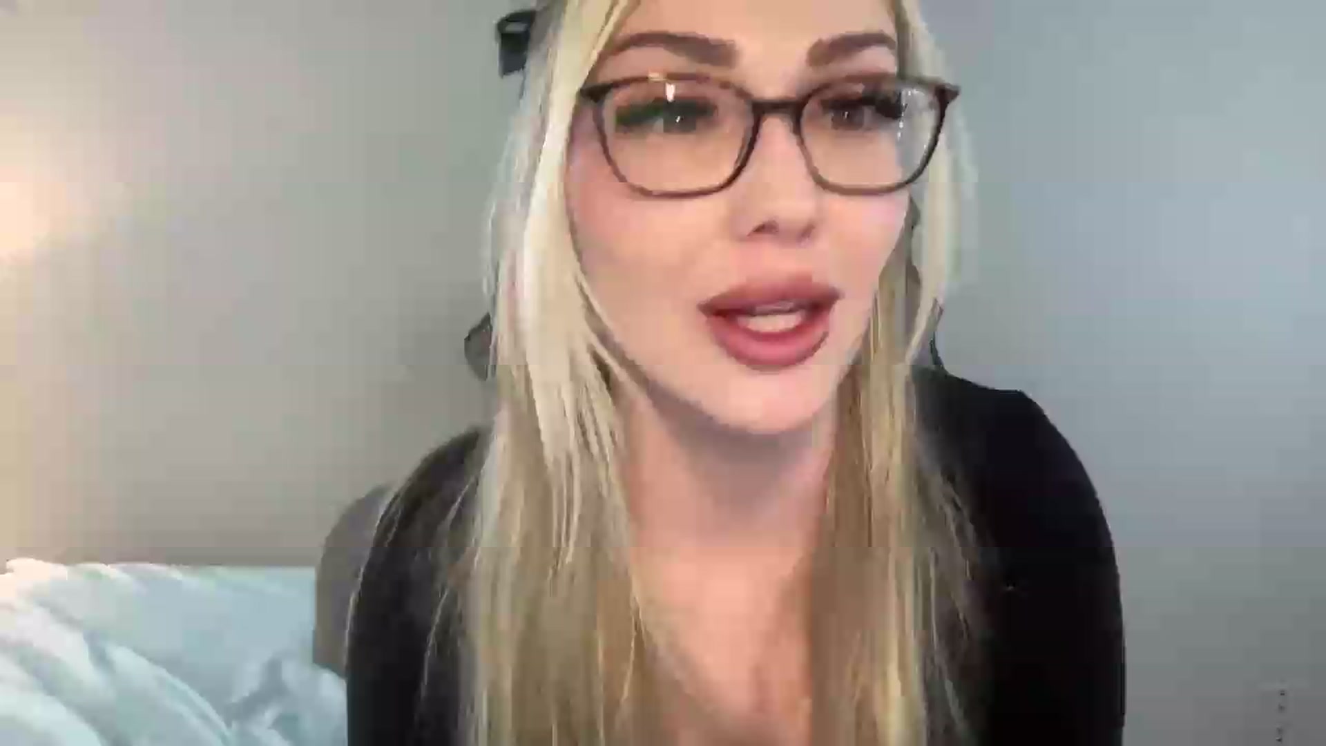 Gallery image thumbnail from AshleyMarina's myfreecams stream on, 06/12/2026, 01:09 image 1 of 20