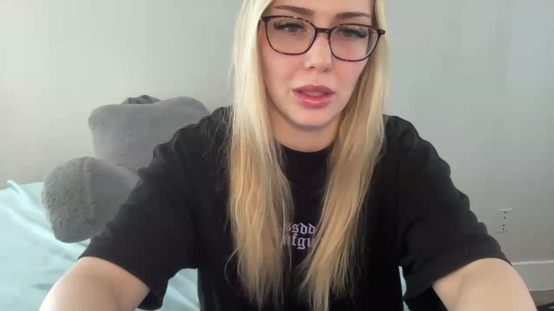 Gallery image thumbnail from AshleyMarina's myfreecams stream on, 06/13/2026, 15:25 image 8 of 20