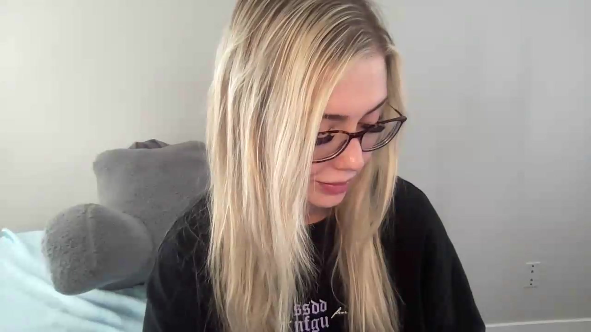 Gallery image thumbnail from AshleyMarina's myfreecams stream on, 06/13/2026, 15:25 image 3 of 20